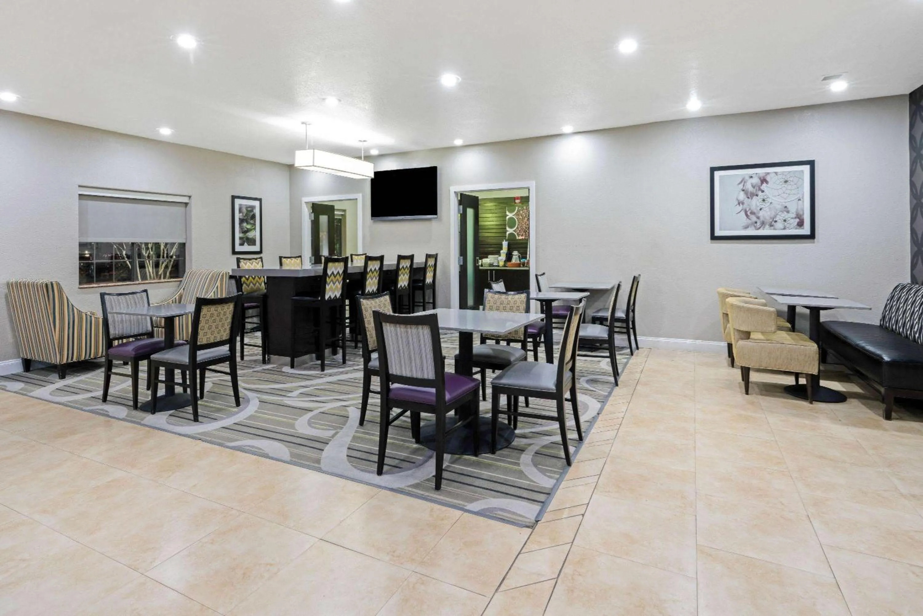 Breakfast in La Quinta by Wyndham Ada