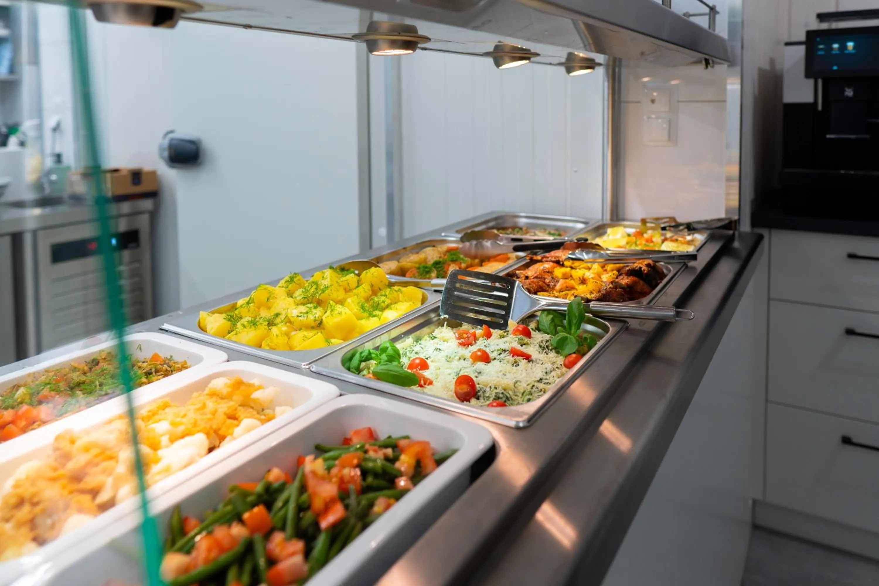 Restaurant/places to eat in Wczasowa 8 Apartments