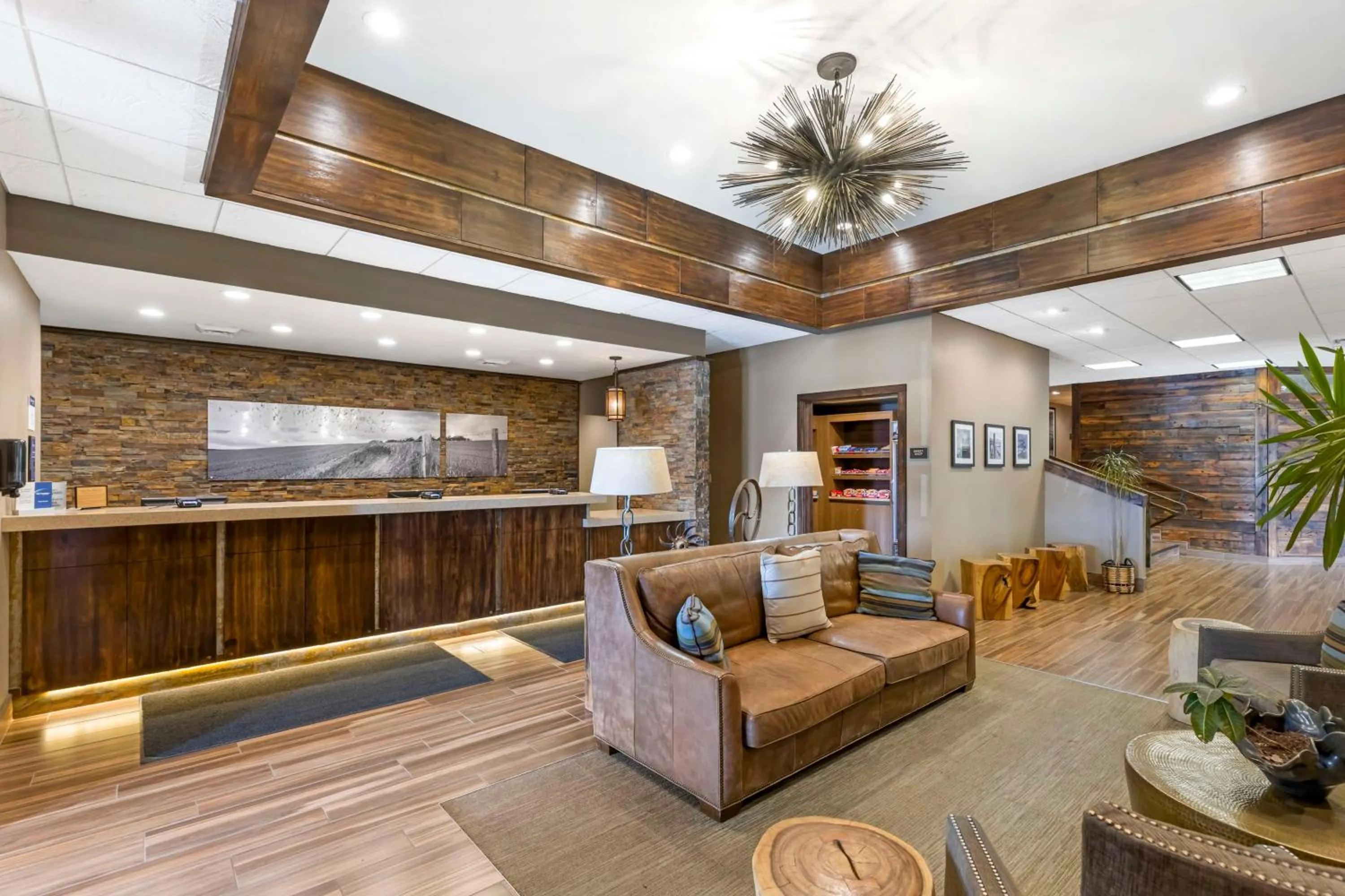 Lobby or reception in Best Western Cotton Tree Inn