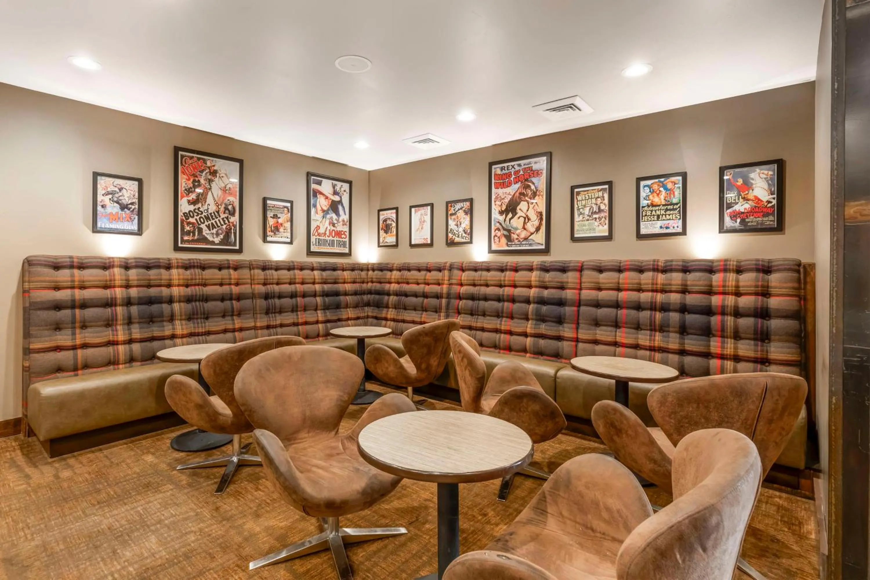 Lounge or bar in Best Western Cotton Tree Inn