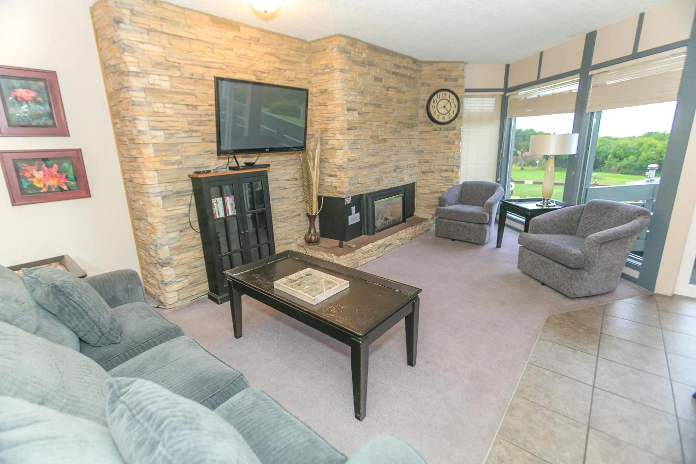 Living room in Grey Gull