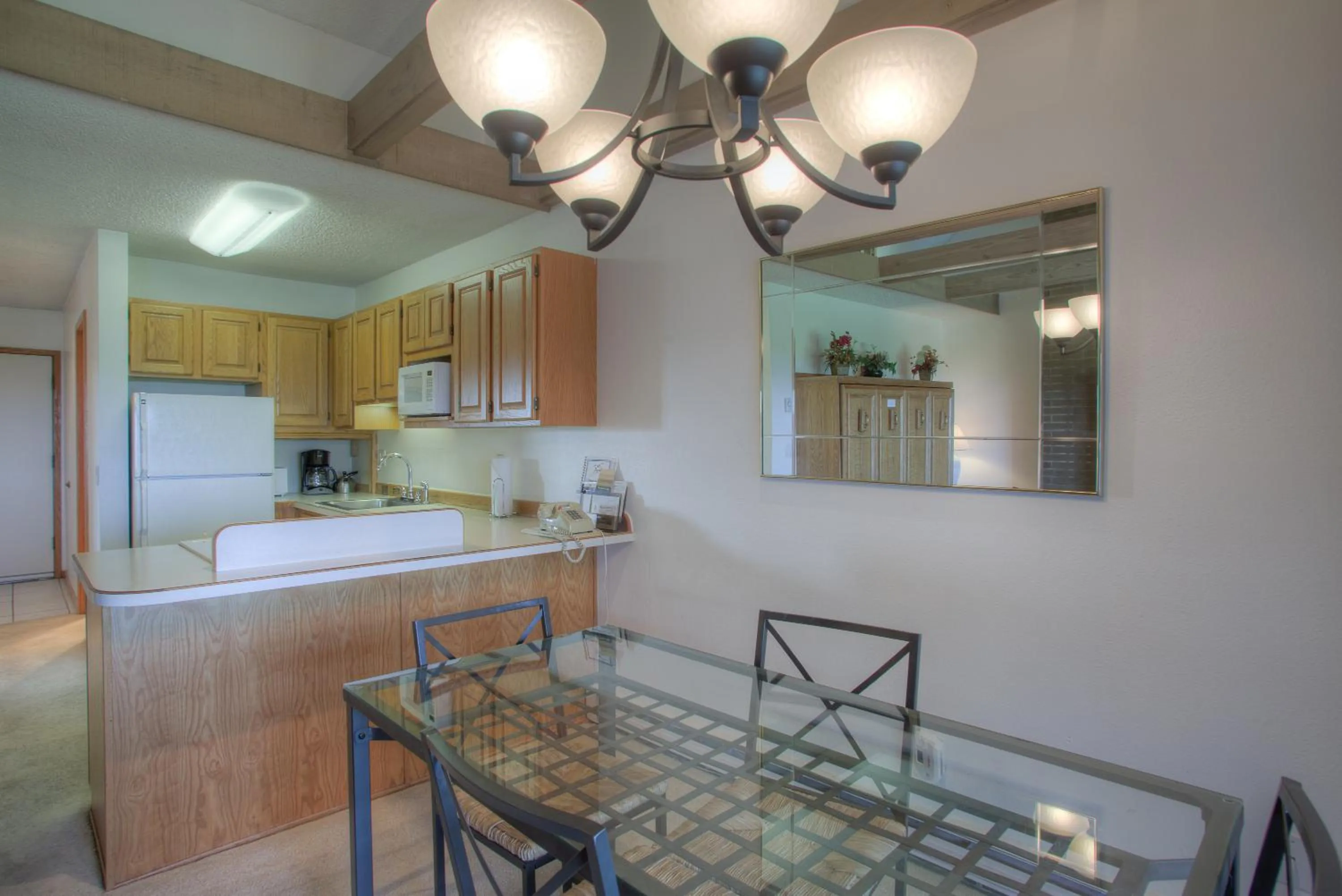 Kitchen or kitchenette in Grey Gull