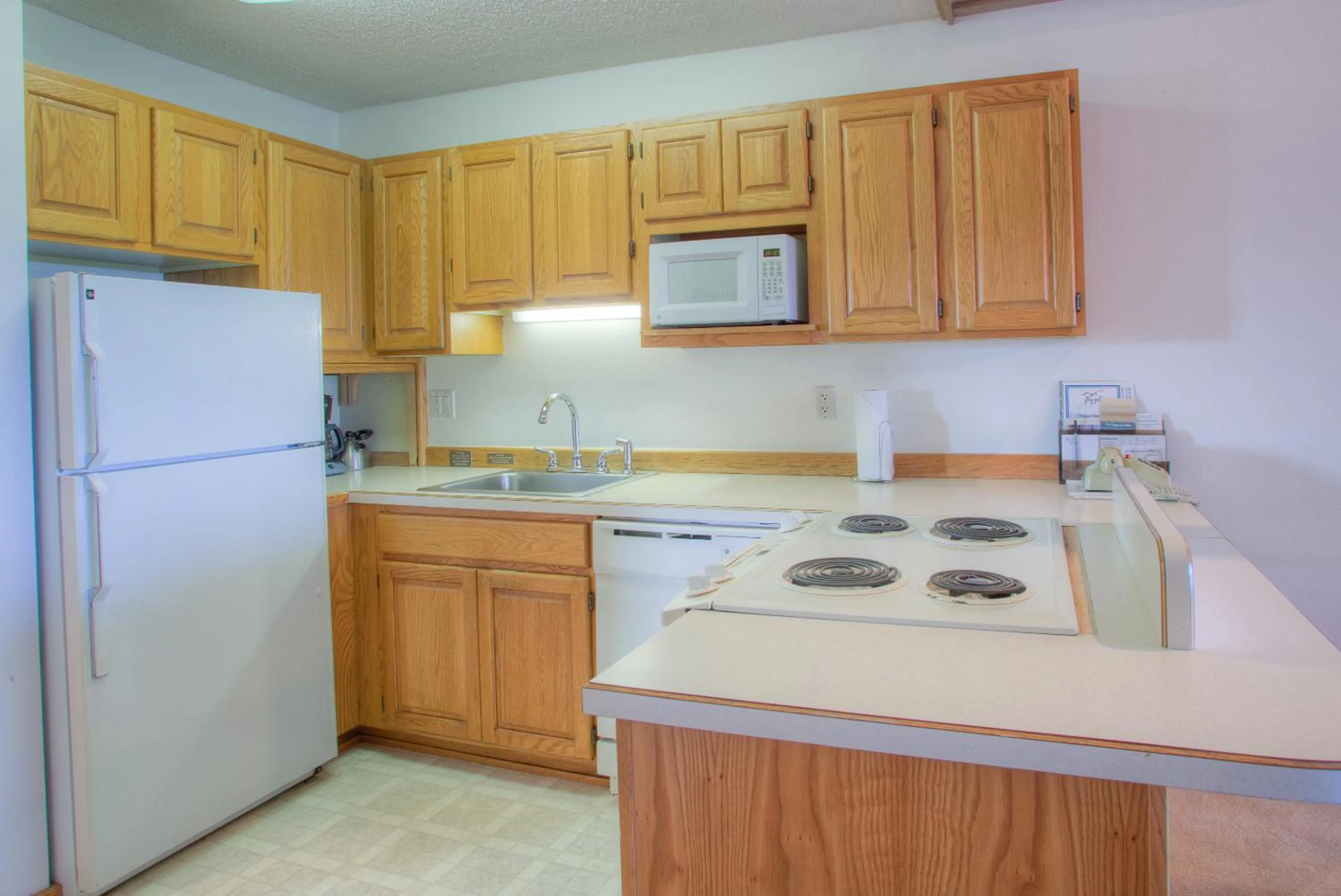 Kitchen or kitchenette in Grey Gull