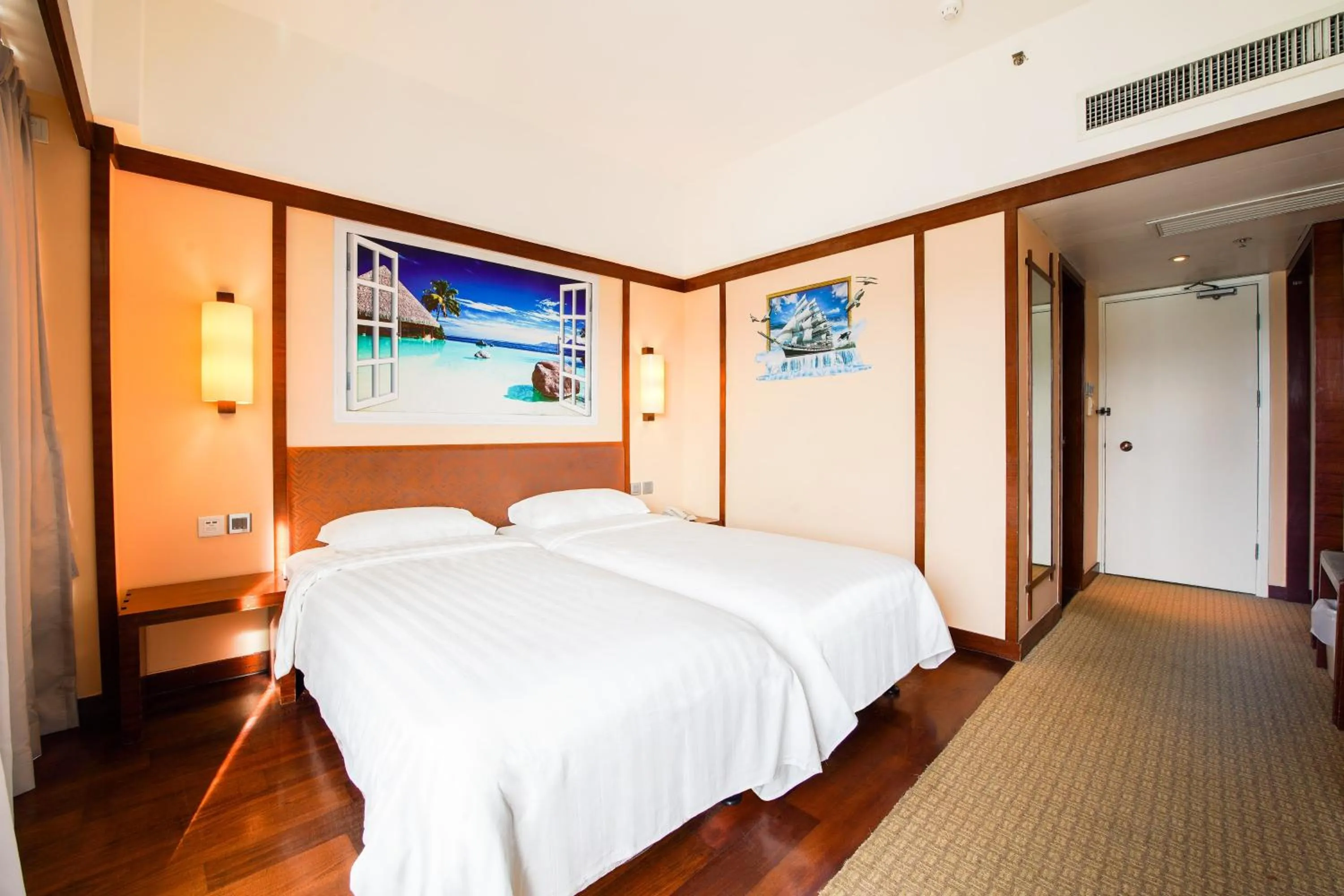 Property building, Bed in Warwick Hotel Cheung Chau