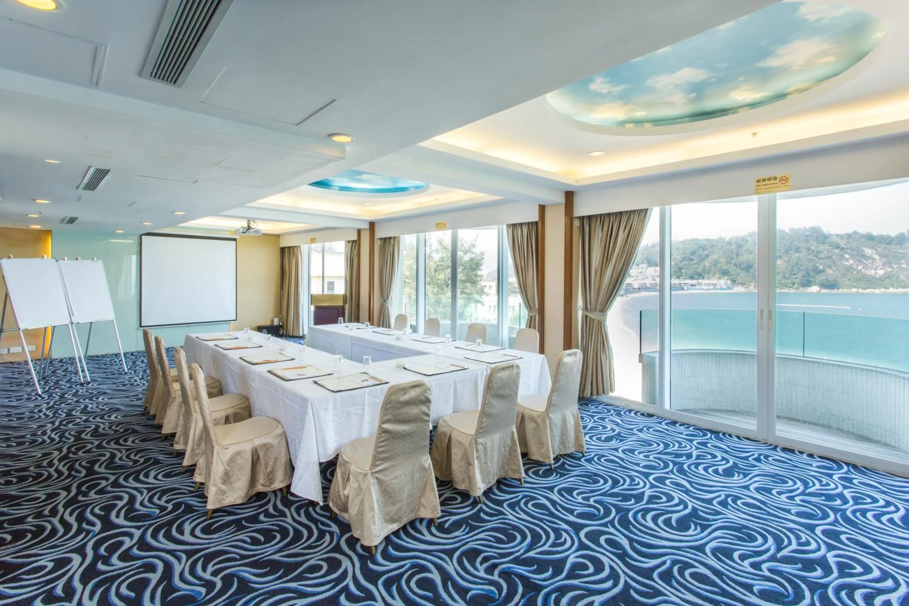 Business facilities in Warwick Hotel Cheung Chau