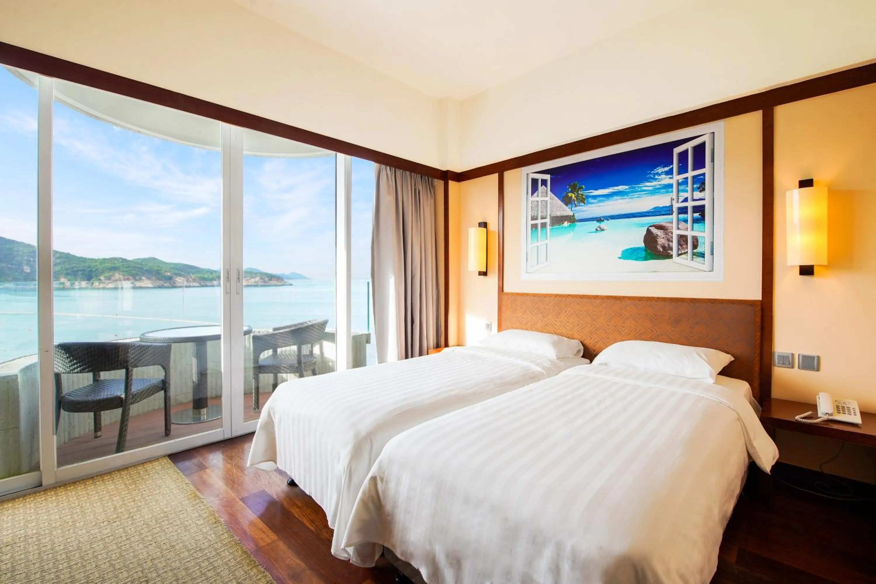Bed in Warwick Hotel Cheung Chau
