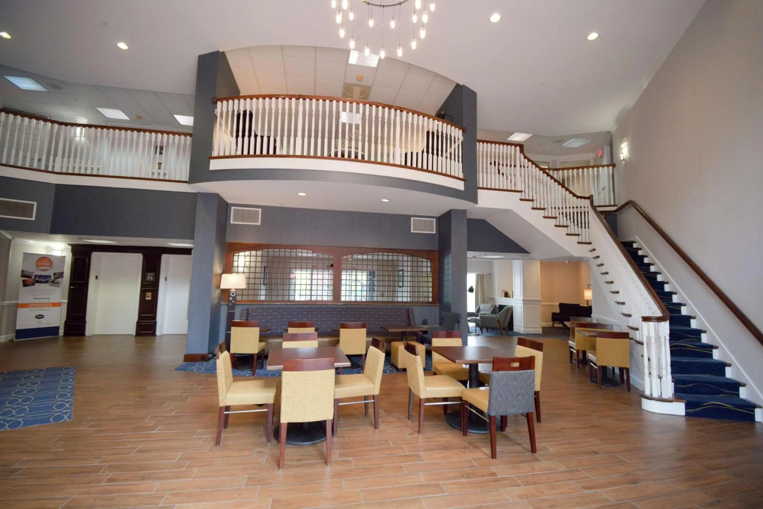 Lobby or reception in Hampton Inn Salem East - Electric Road