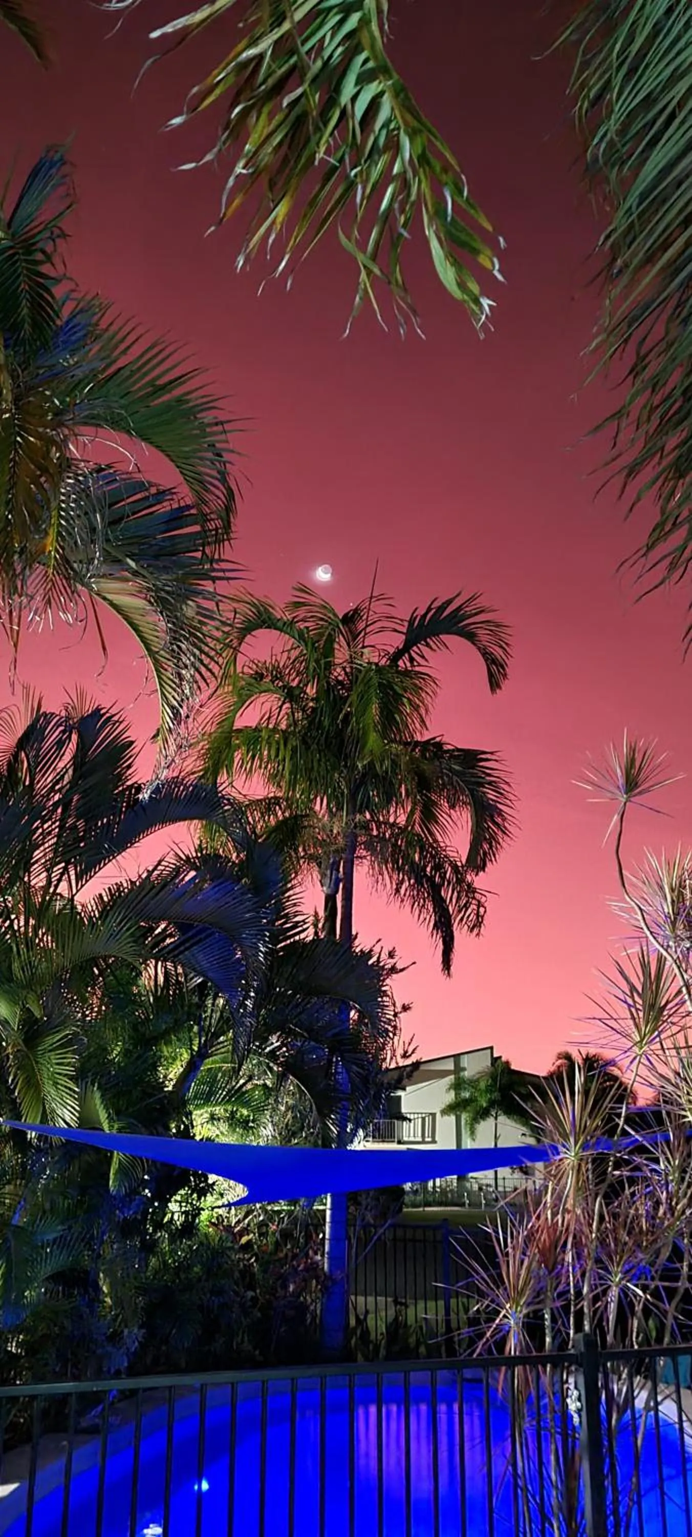 Cardwell Beachfront Motel