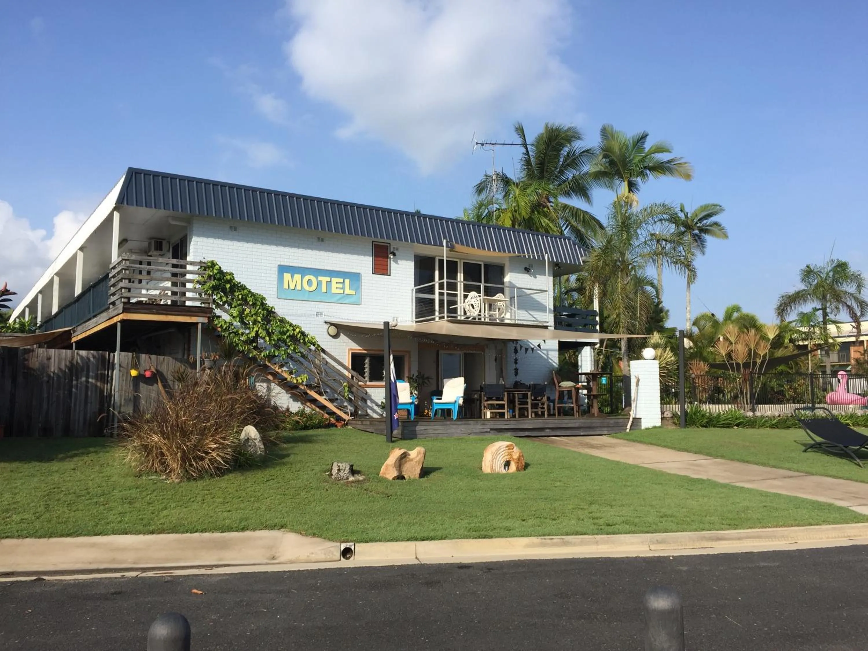 Balcony/Terrace in Cardwell Beachfront Motel