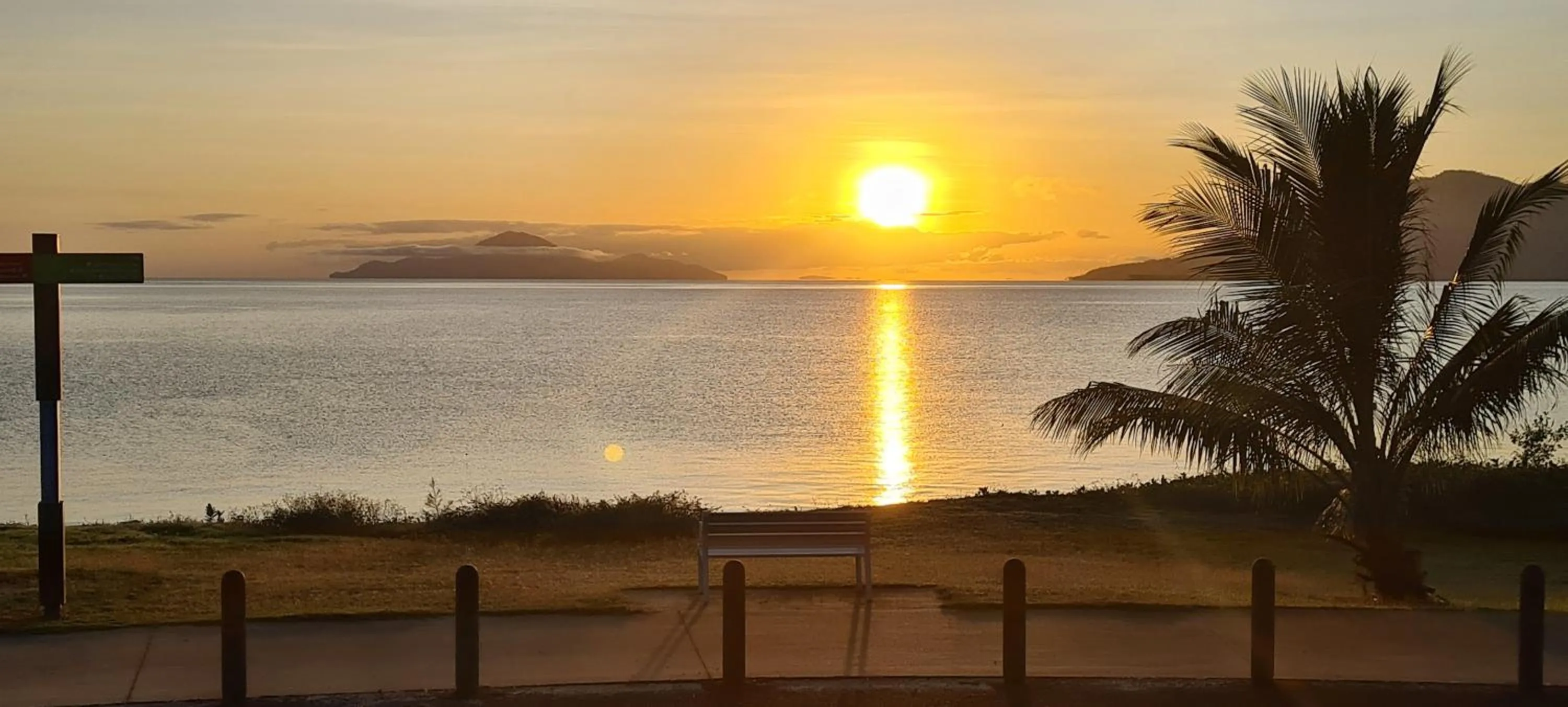 Cardwell Beachfront Motel