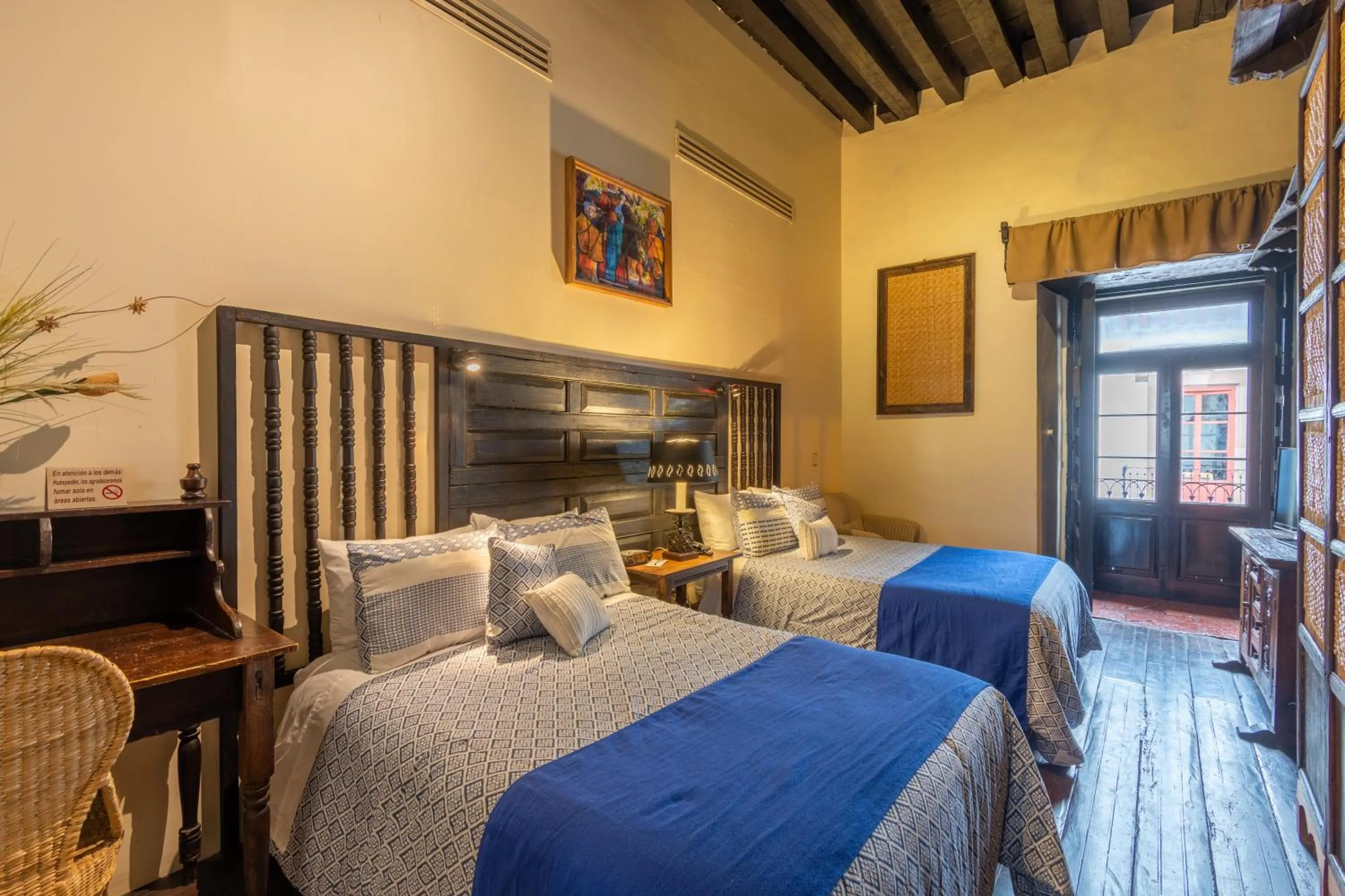 Photo of the whole room, Bed in Hotel Mansion Iturbe