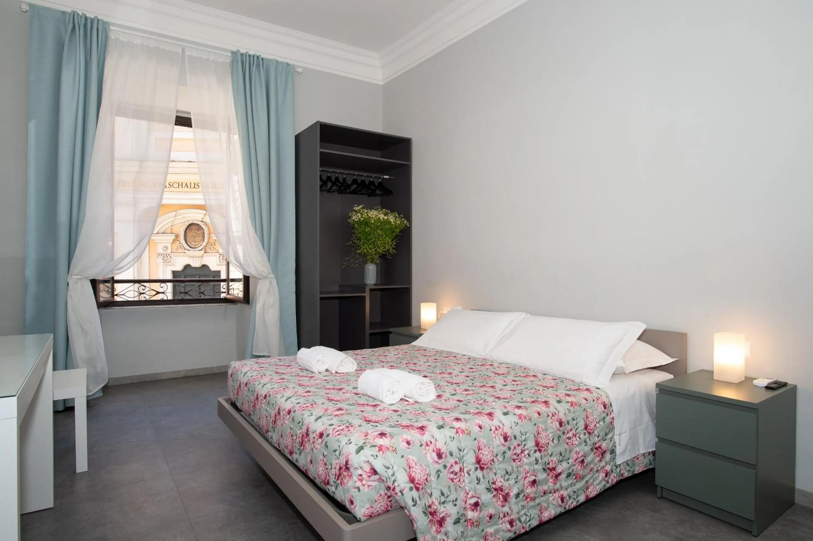 Double Room in GuestHouse o Affittacamere Magenta Baylon Suite B