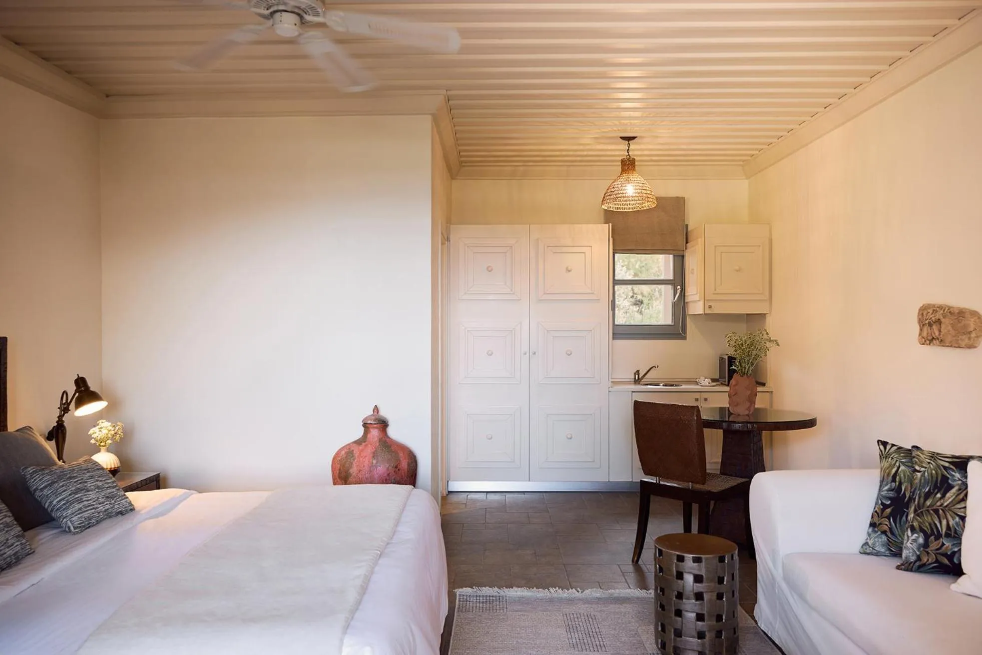 Bedroom, Bed in Porto Kea Suites by Sandglass