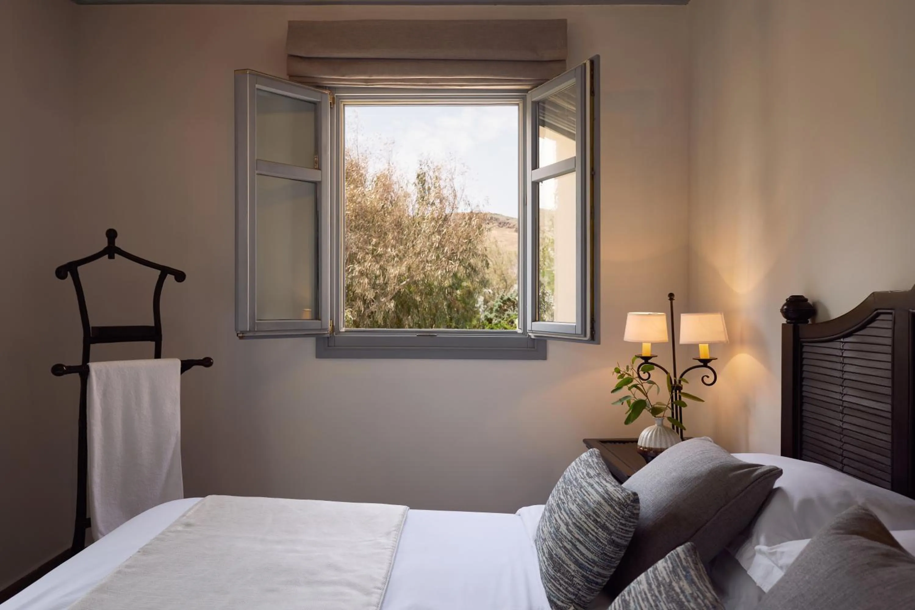 Bedroom, Bed in Porto Kea Suites by Sandglass