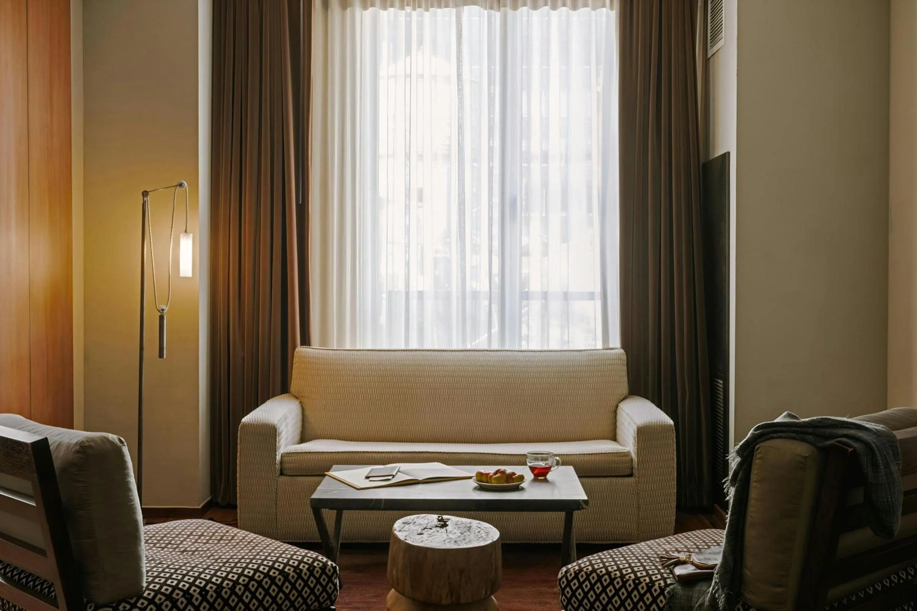 Living room in Chambers Hotel Central Park South, Sonder by Marriott Bonvoy