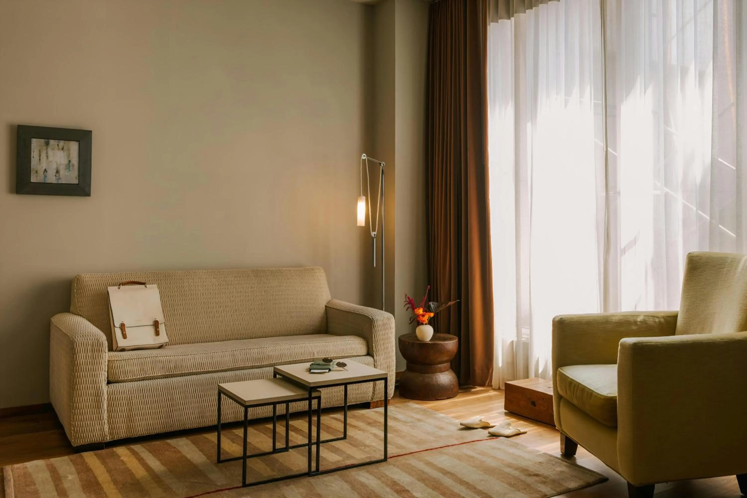 Living room in Chambers Hotel Central Park South, Sonder by Marriott Bonvoy