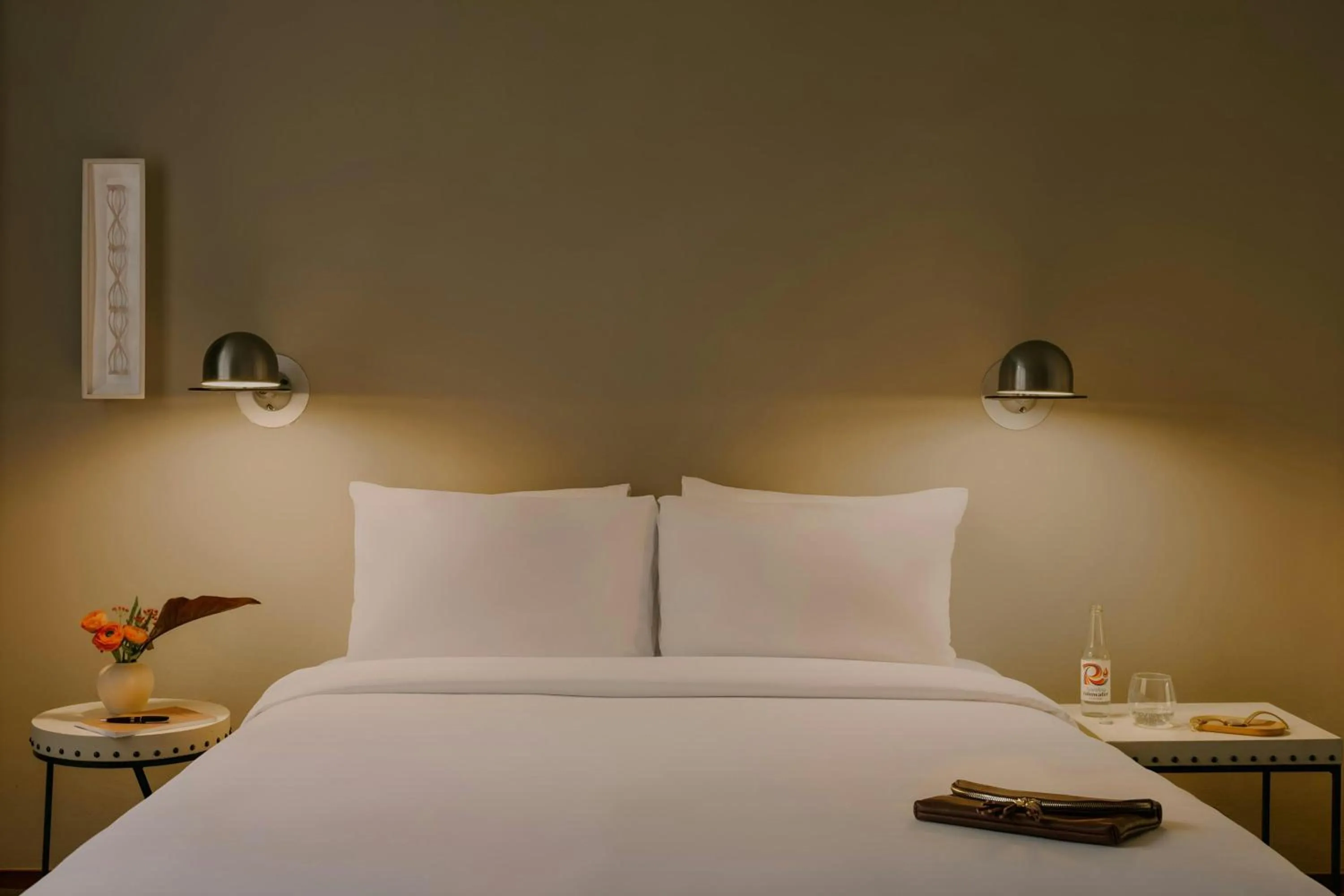 Bedroom, Bed in Chambers Hotel Central Park South, Sonder by Marriott Bonvoy