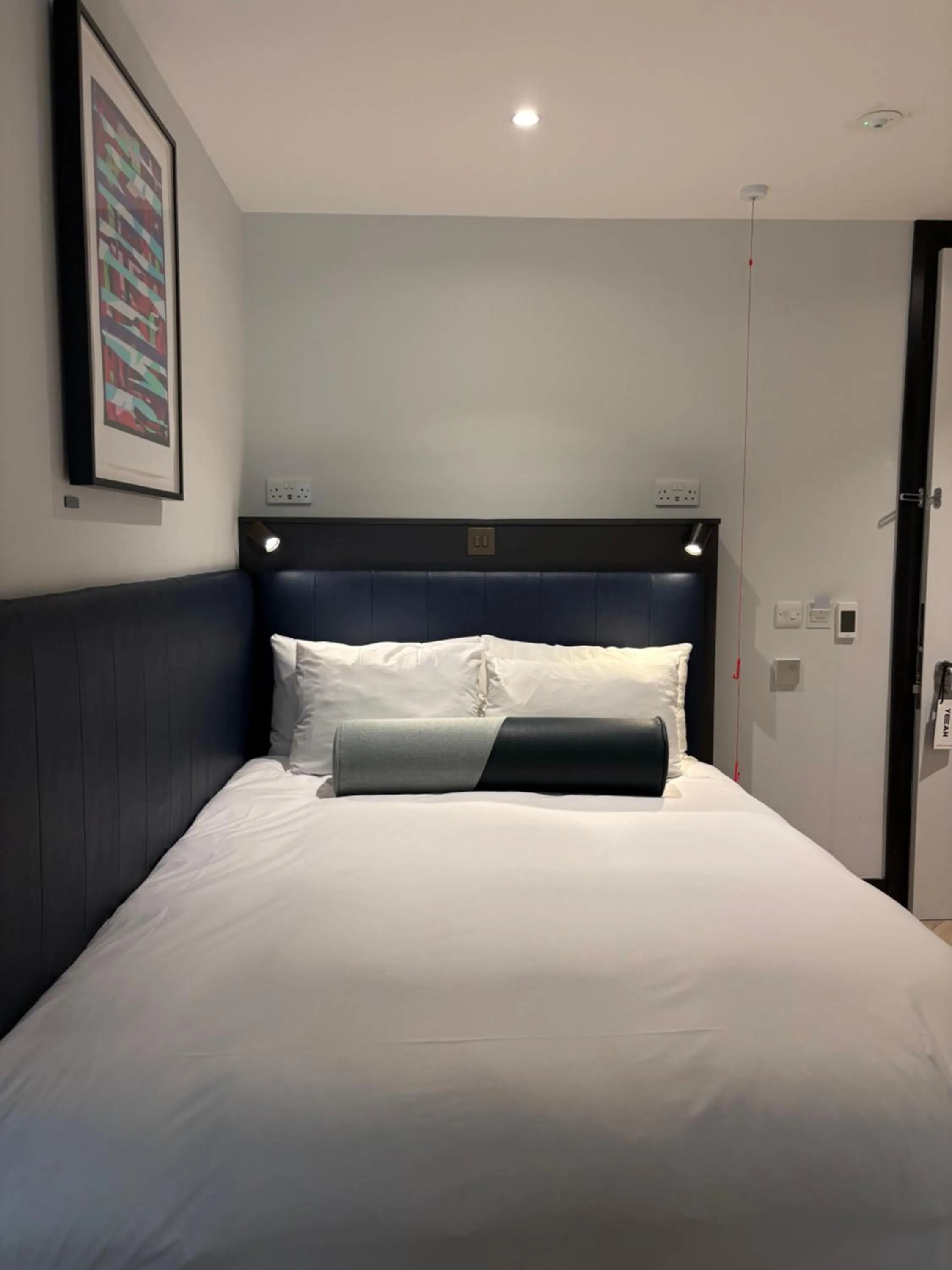 Bed in The Hendrick Smithfield