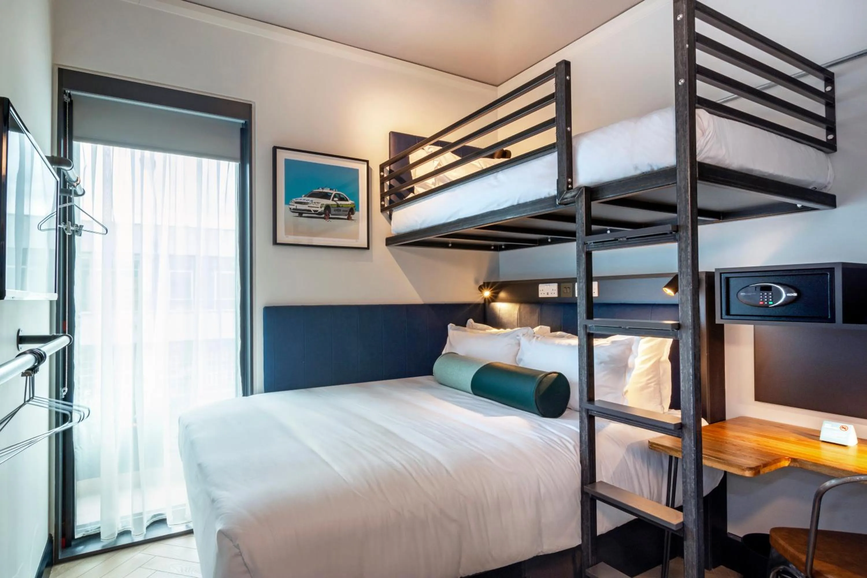 bunk bed, Bed in The Hendrick Smithfield