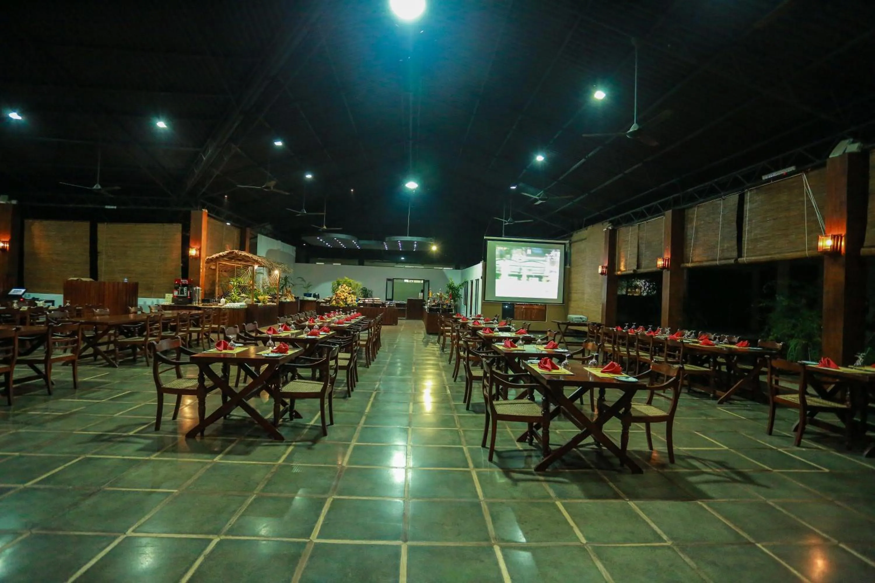 Restaurant/places to eat in Camellia Resort And Spa