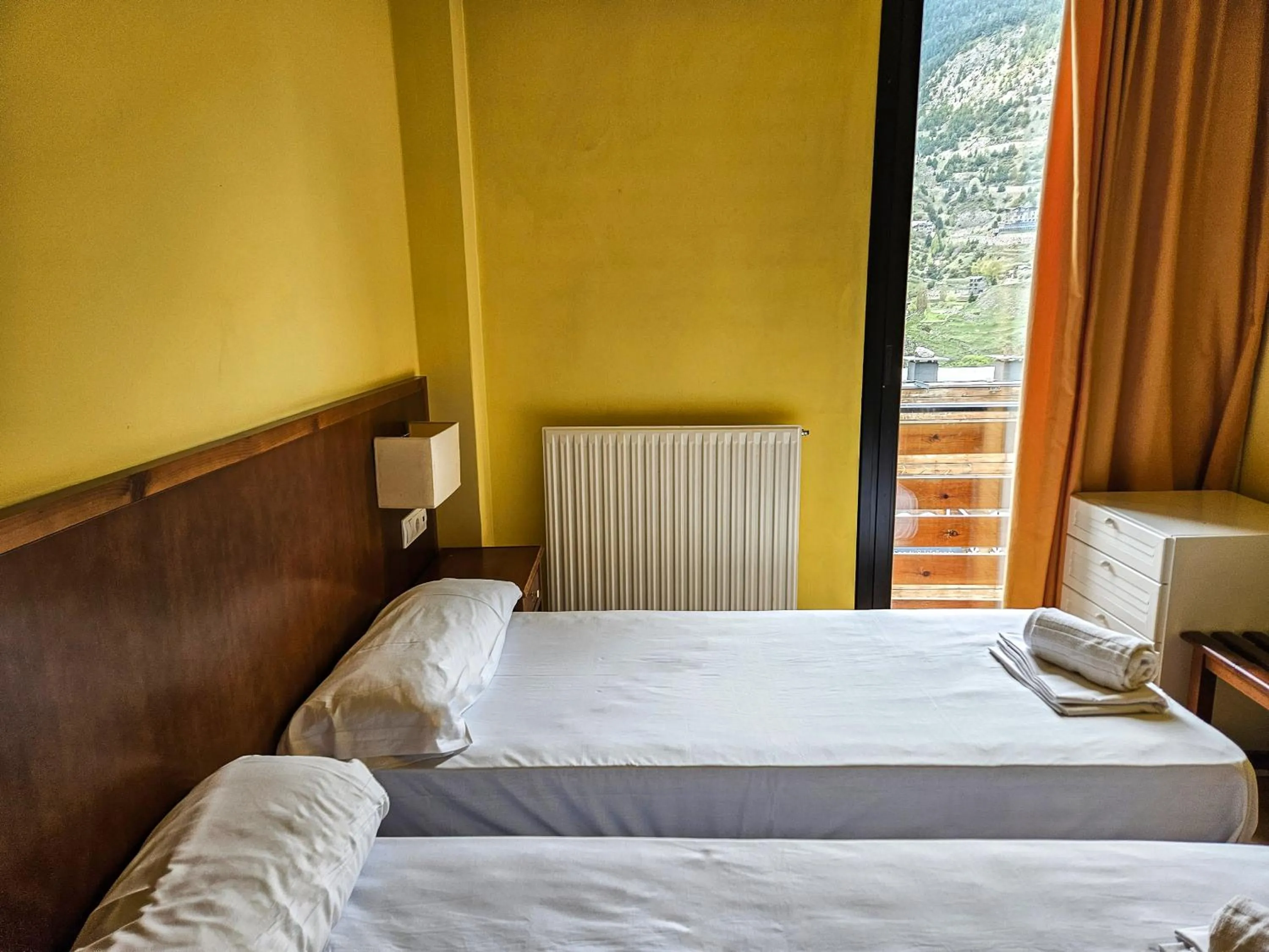 Bed in Apartamentos Canillo Ribagrossa 3000