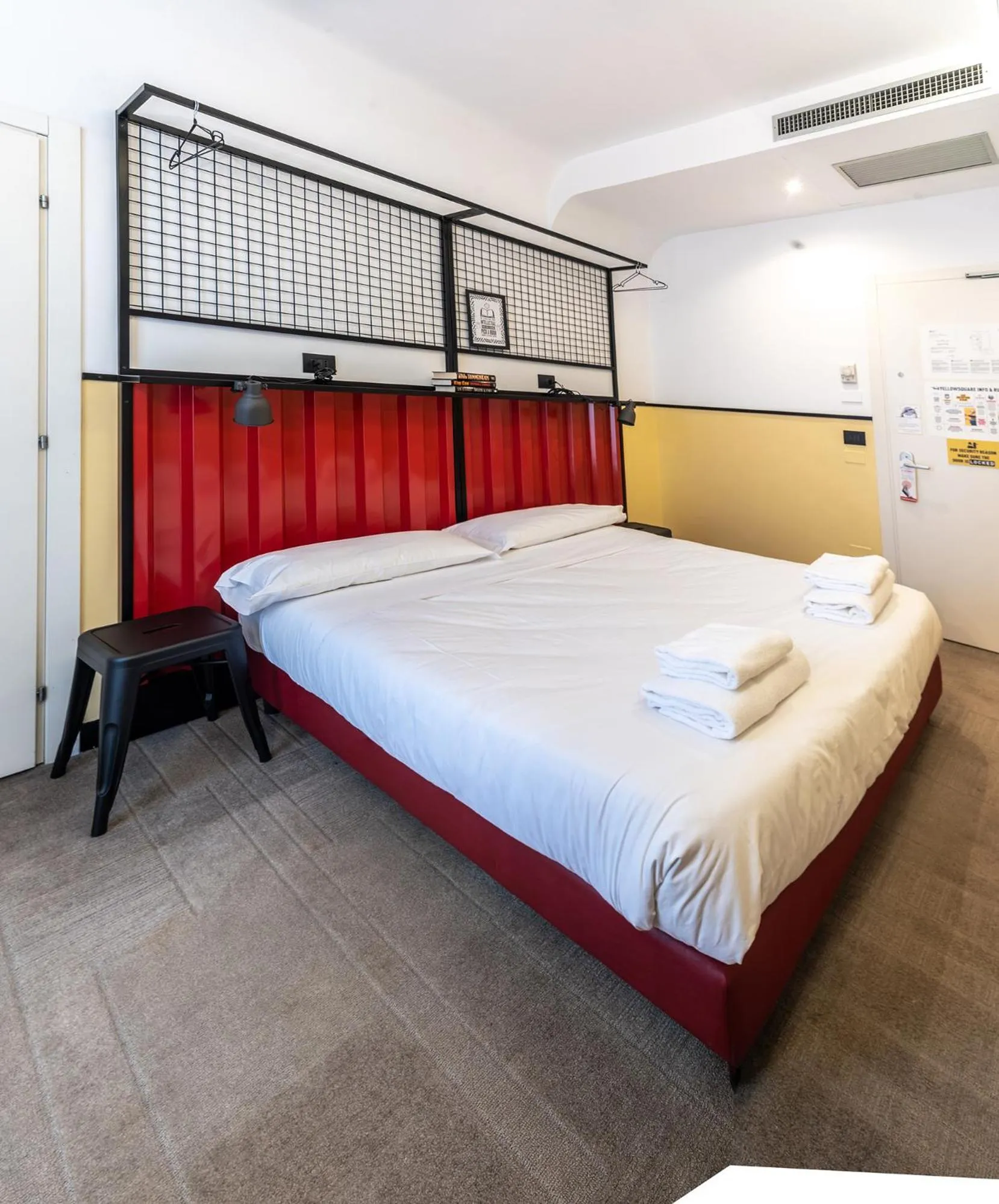 Bed in YellowSquare Rome