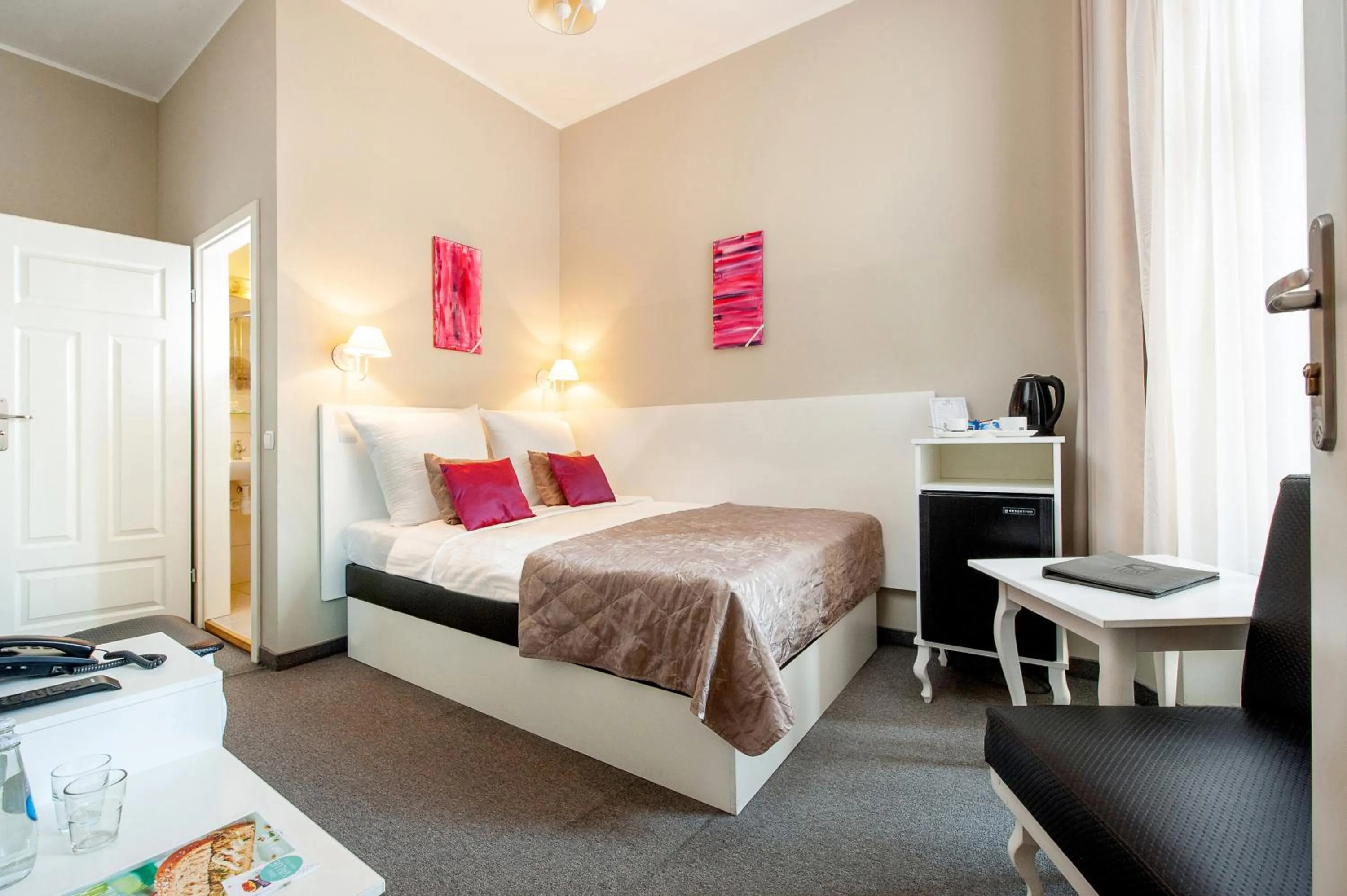 Bed in Leone Aparthotel