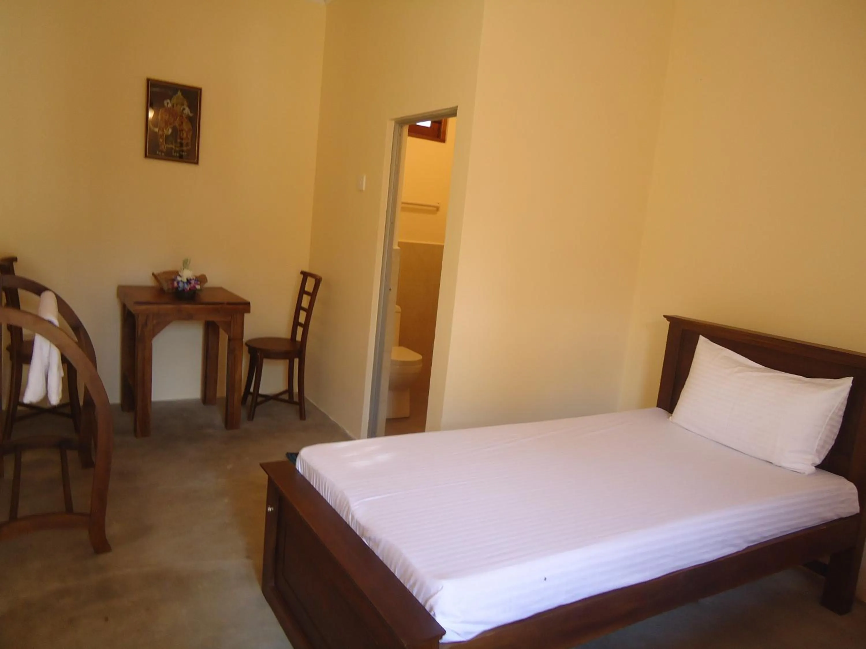 Photo of the whole room, Bed in New Sanmi Resort