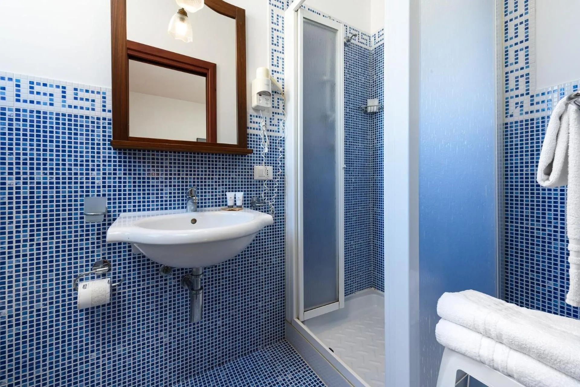 Shower in La Meridiana Hotel