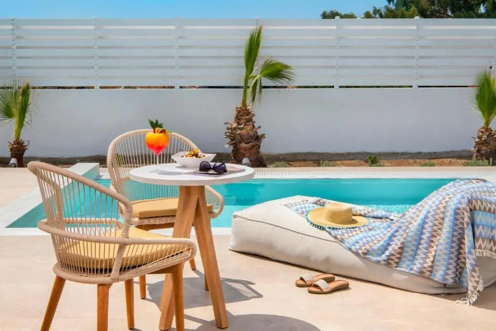 Meltemi Blu - Adults Only