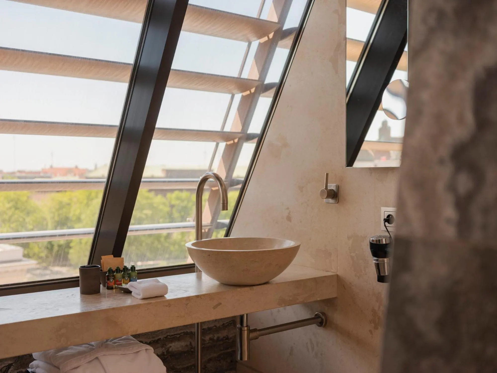 Bathroom in Hotel Monopol