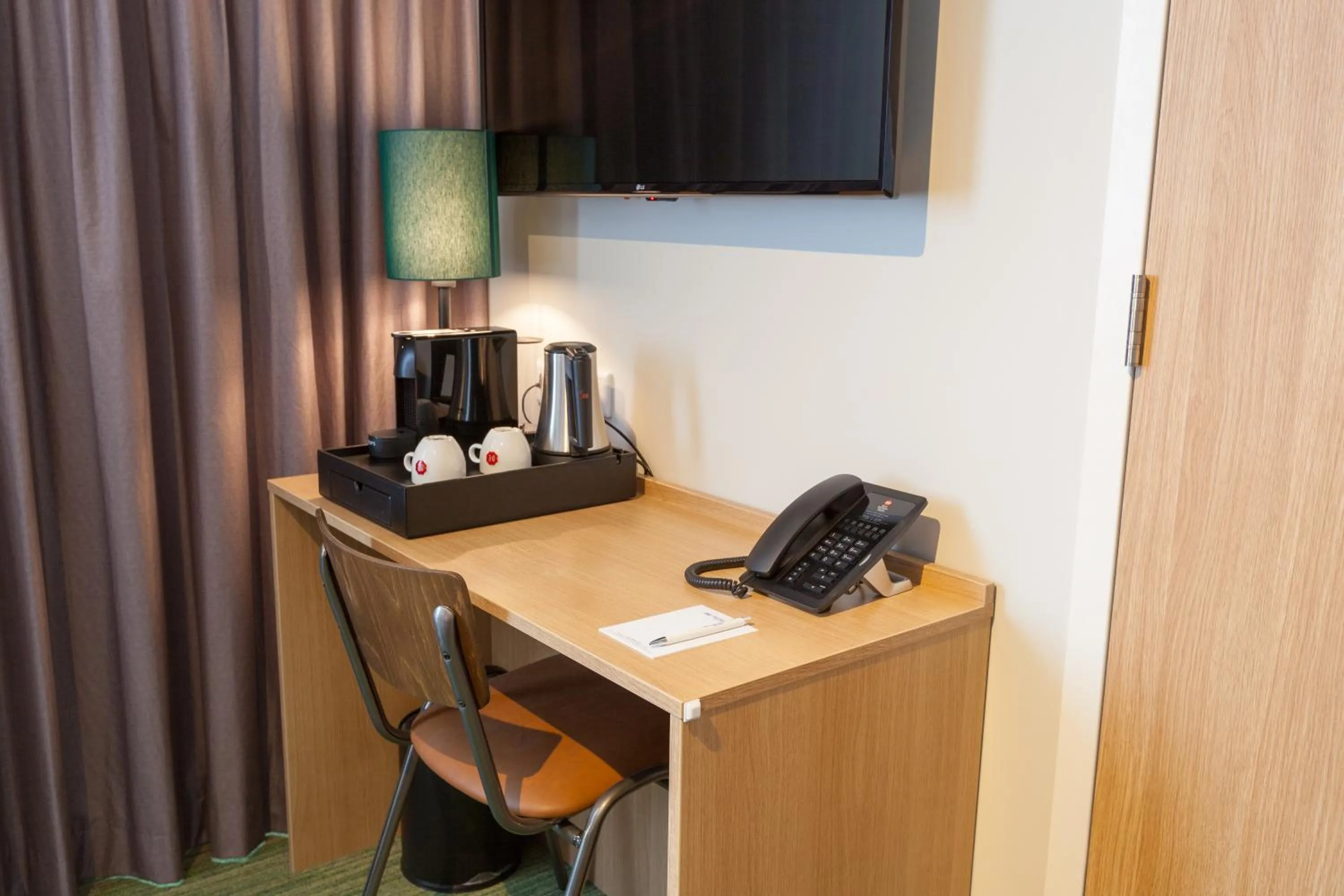 TV and multimedia in Best Western Plus Hotel Amstelveen