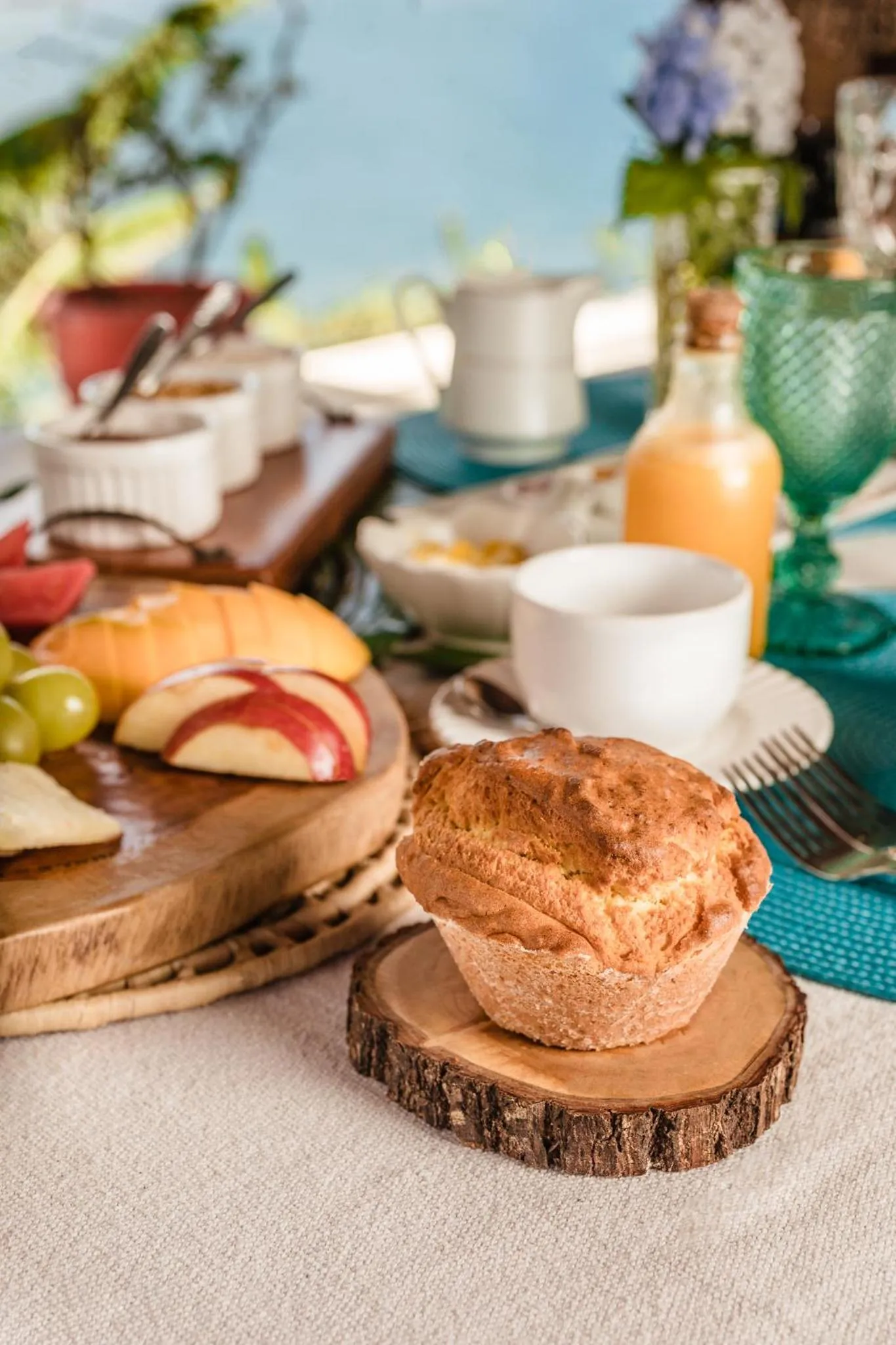 Breakfast in Cliffside Luxury Inn