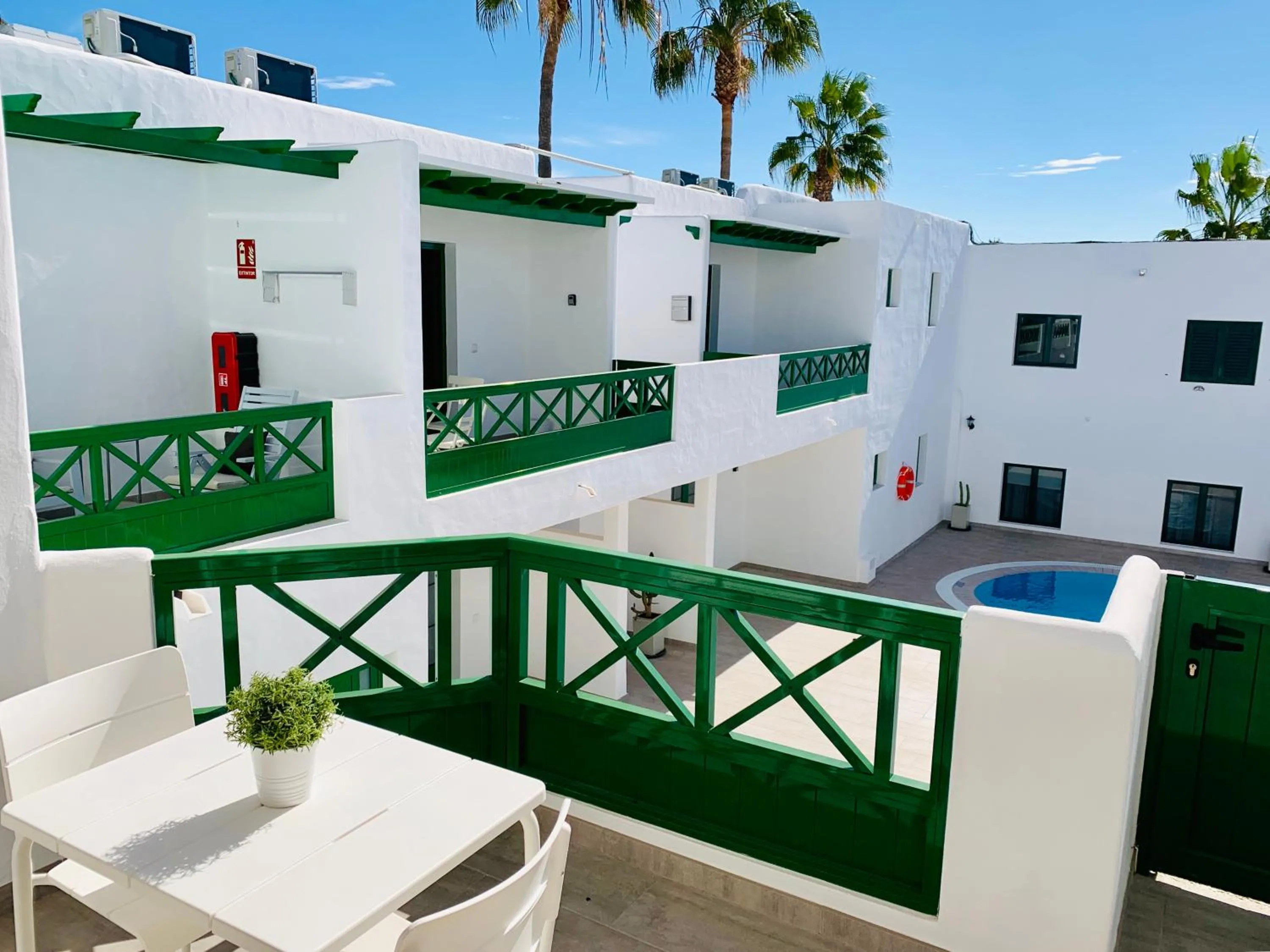 Apartamentos Zalabar