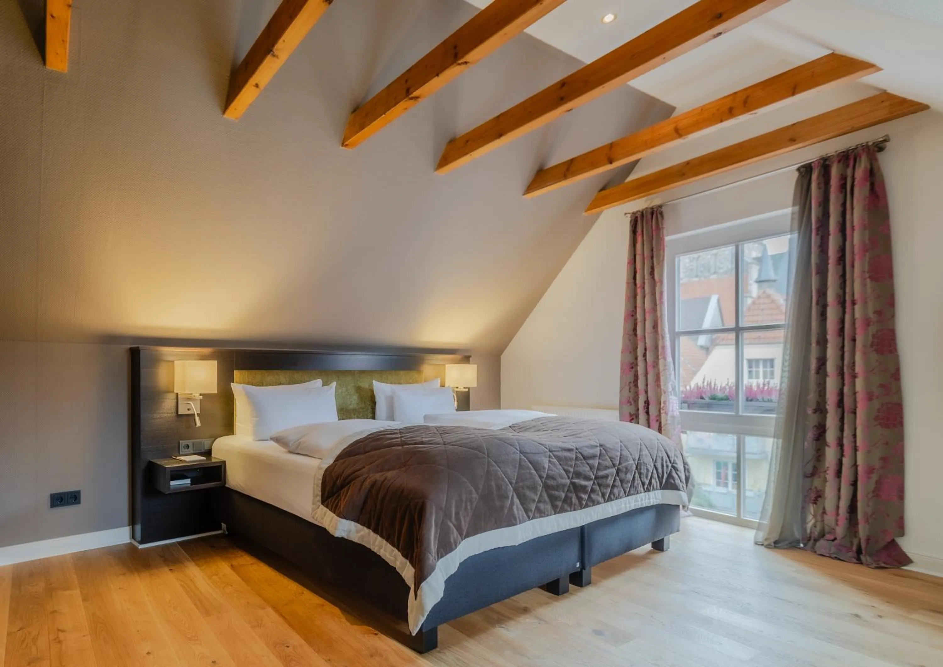 Photo of the whole room, Bed in Romantik Hotel Walhalla