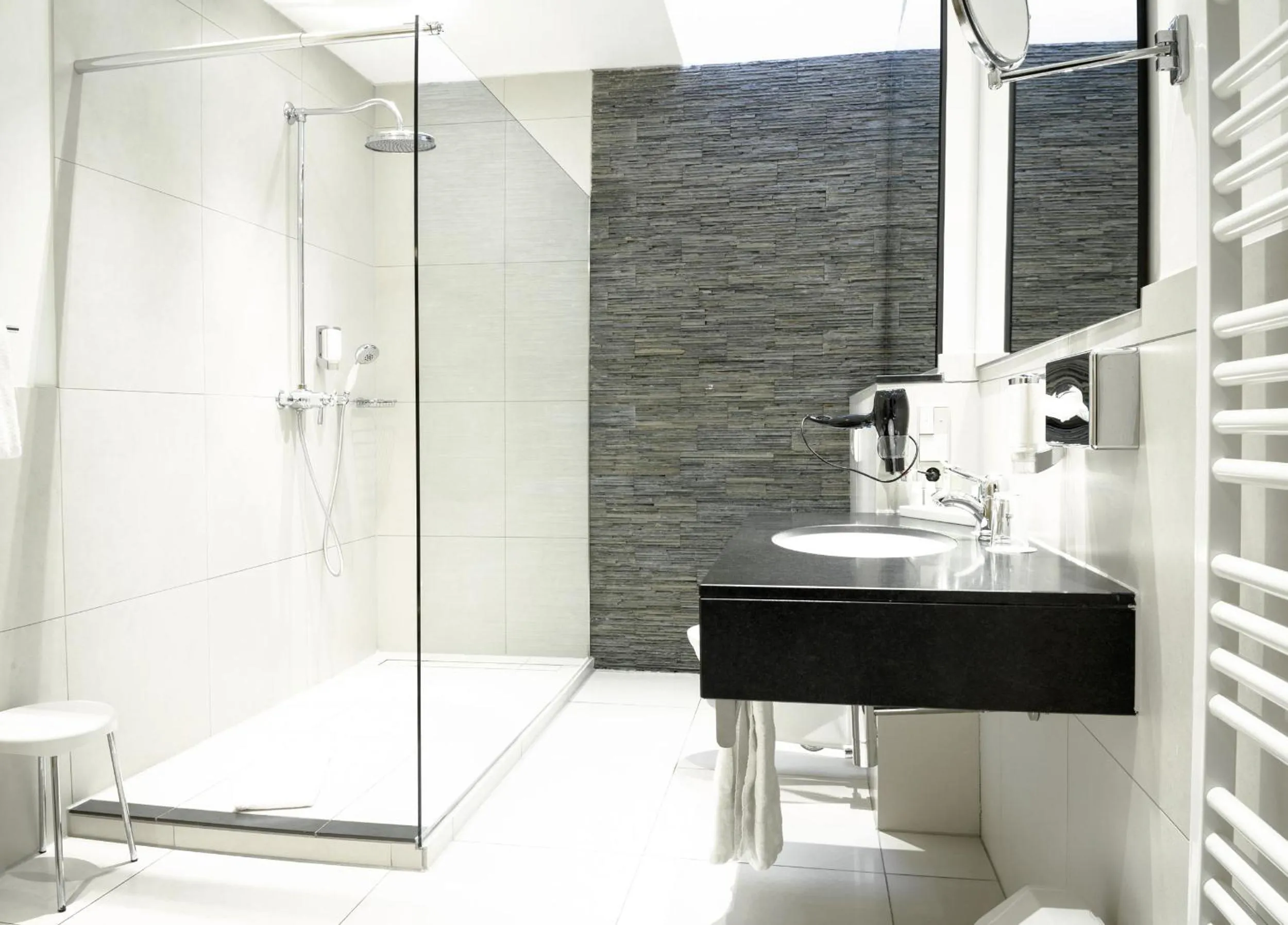 Bathroom in Romantik Hotel Walhalla