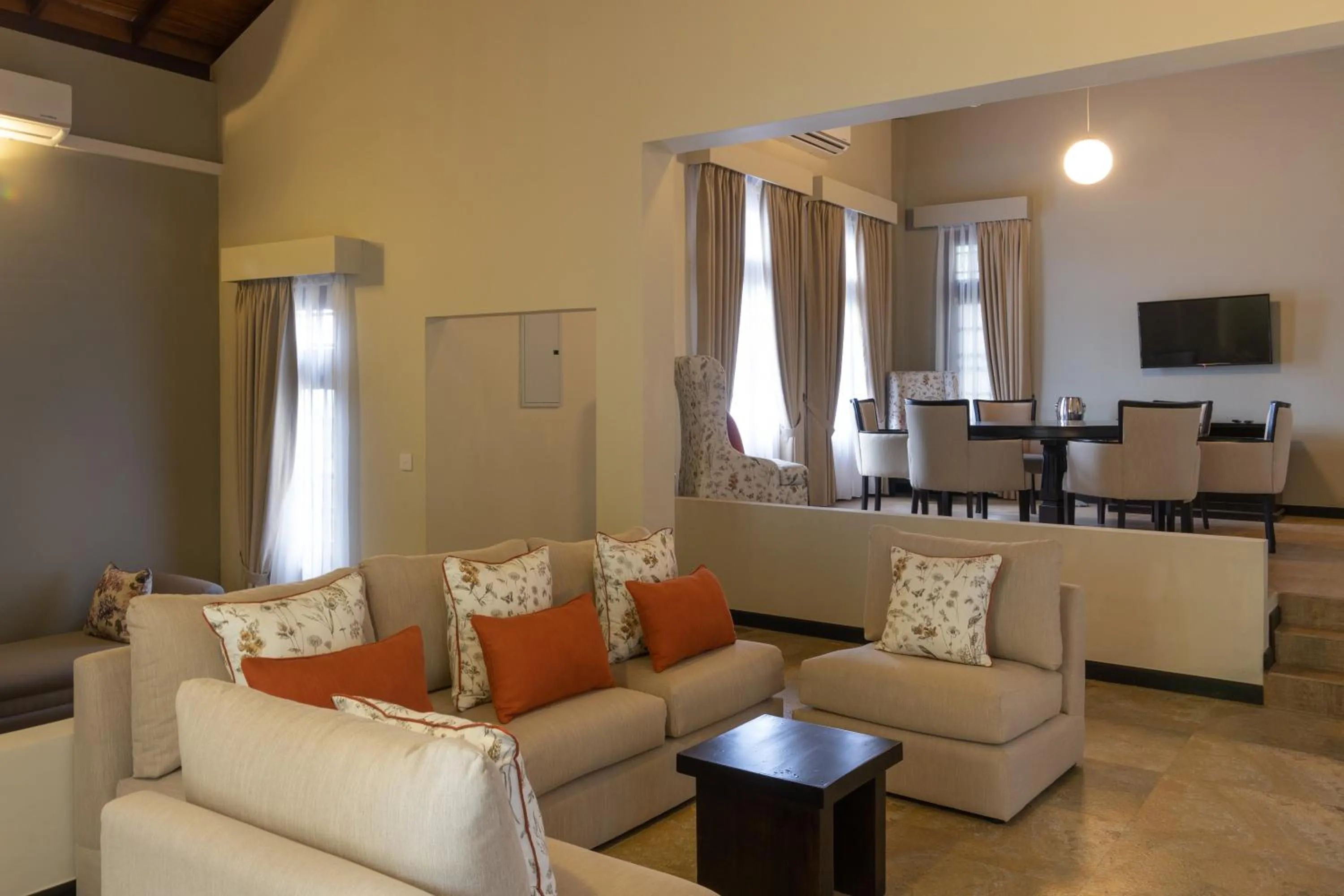 Living room in Hanthana Boutique Villa by Amaya