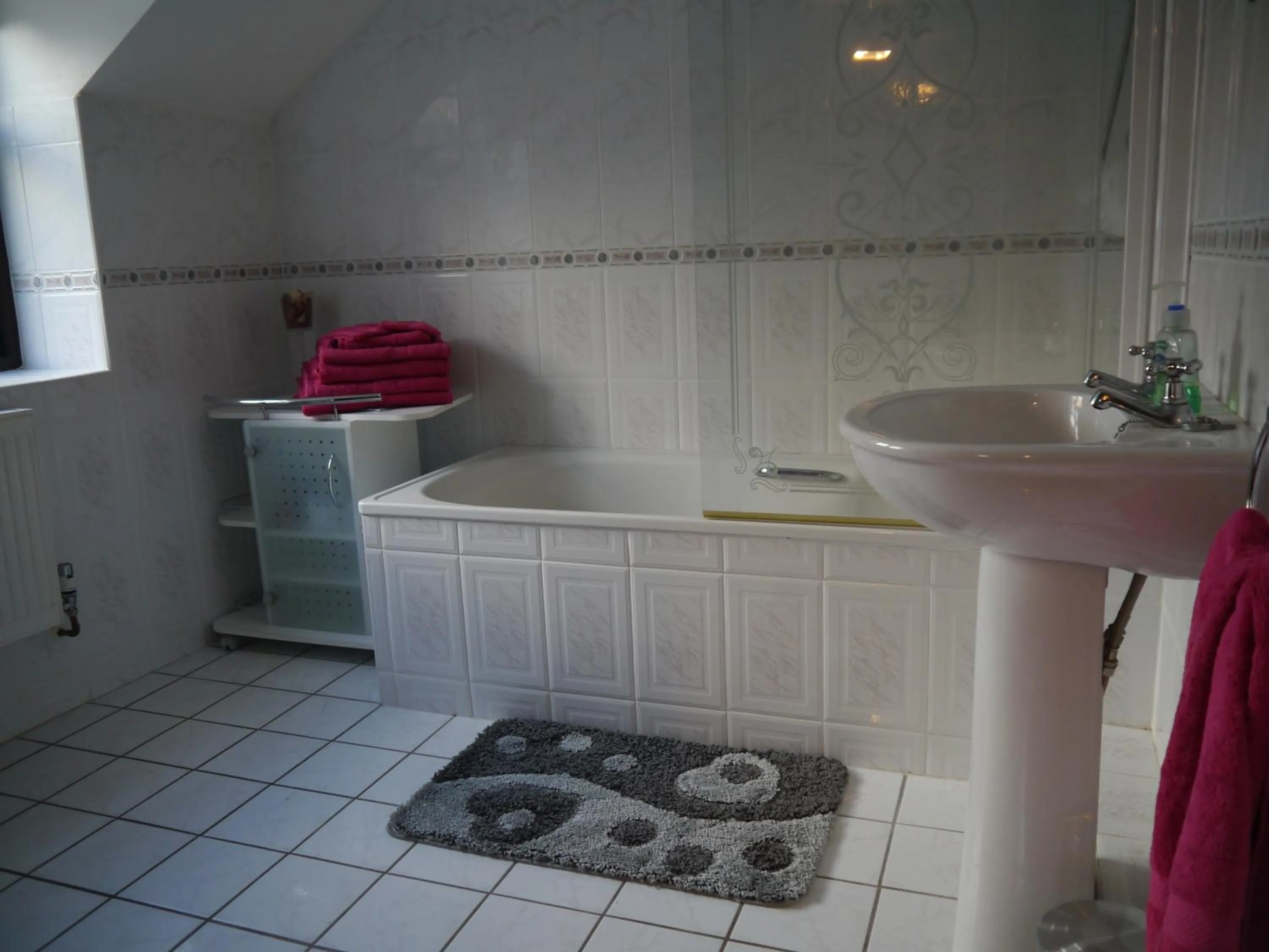 Bathroom in Murray's Mountain View