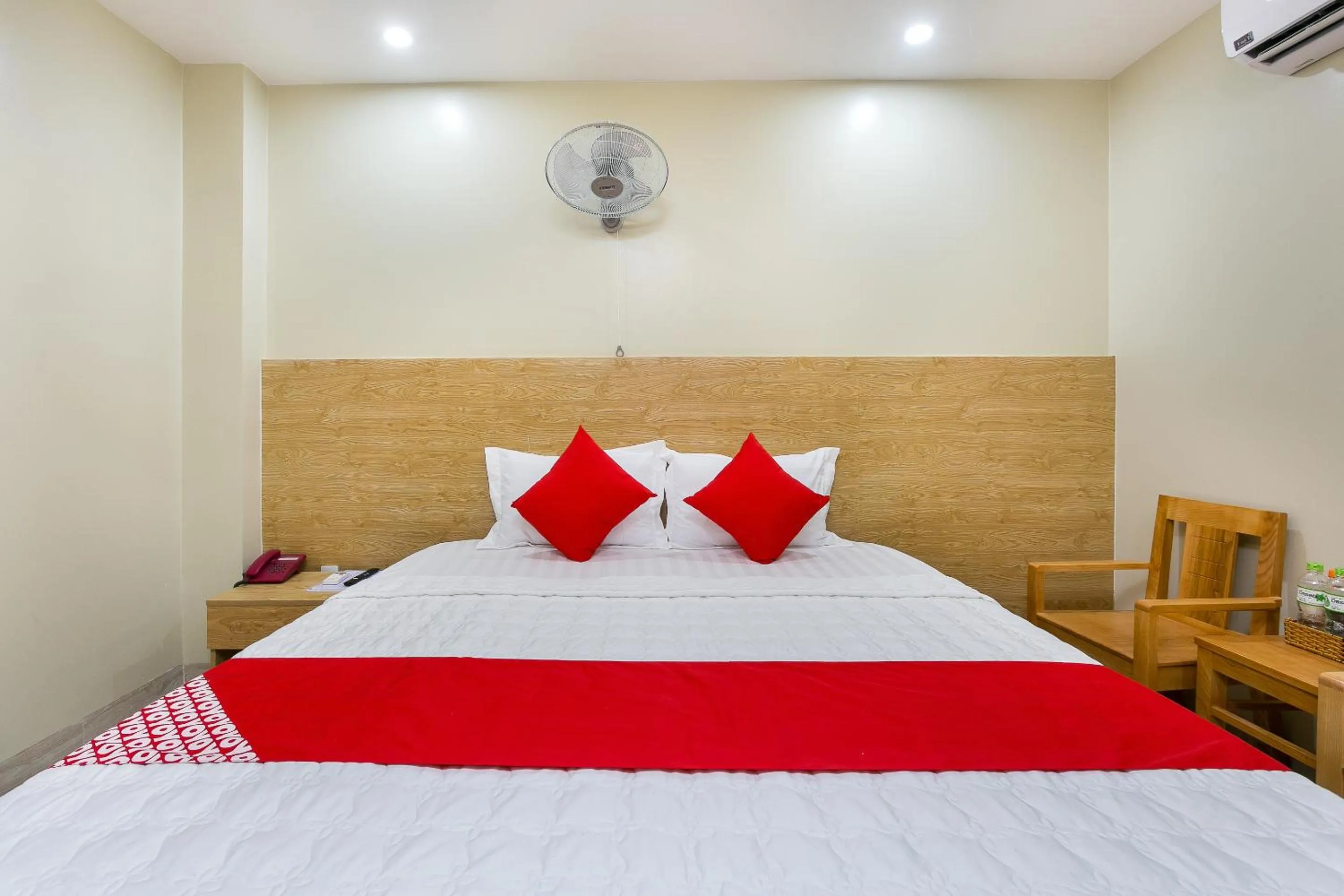 Bedroom, Bed in Sunrise Hotel Vung Tau