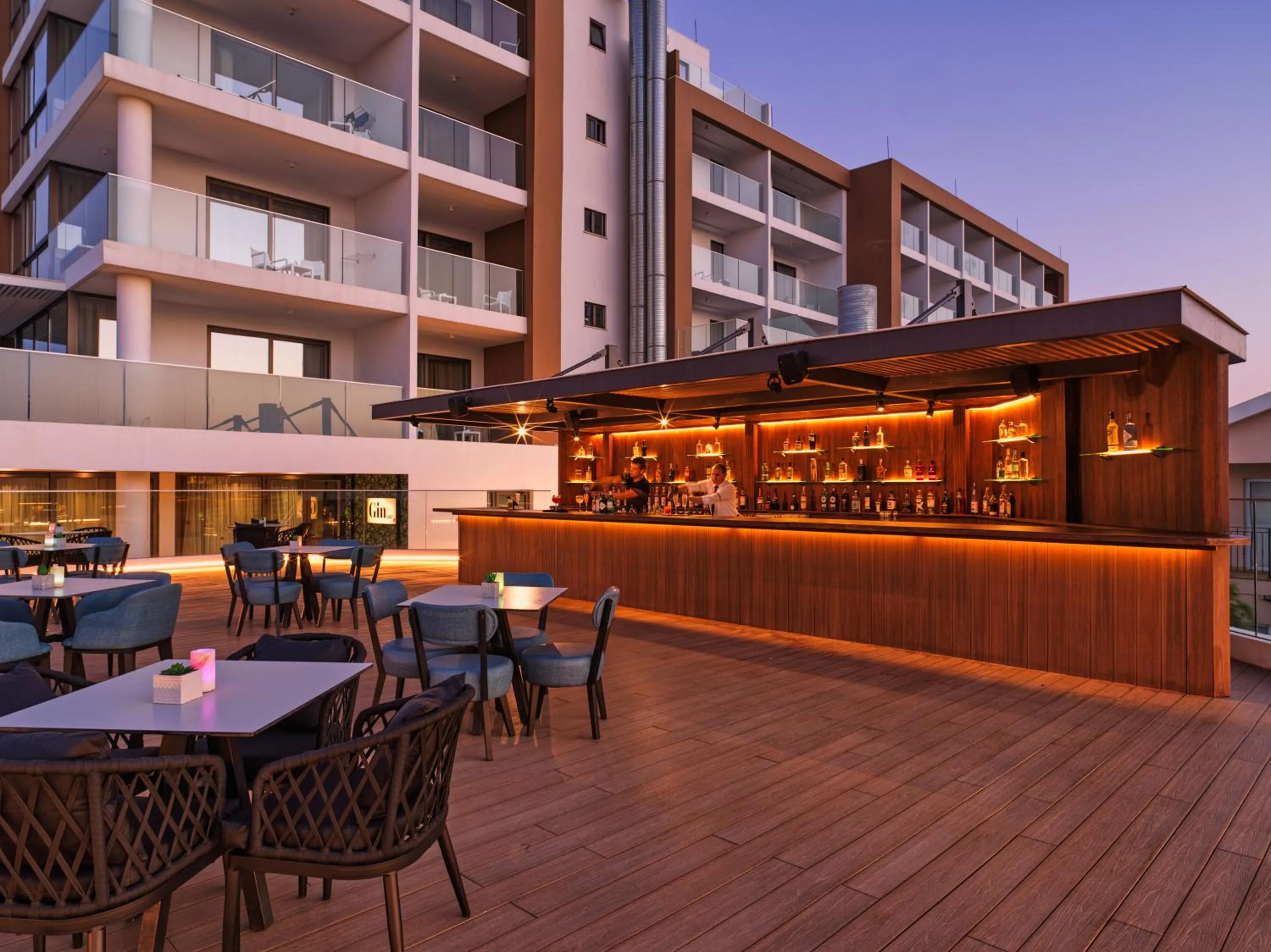 Lounge or bar in Leonardo Crystal Cove Hotel & Spa – Adults only