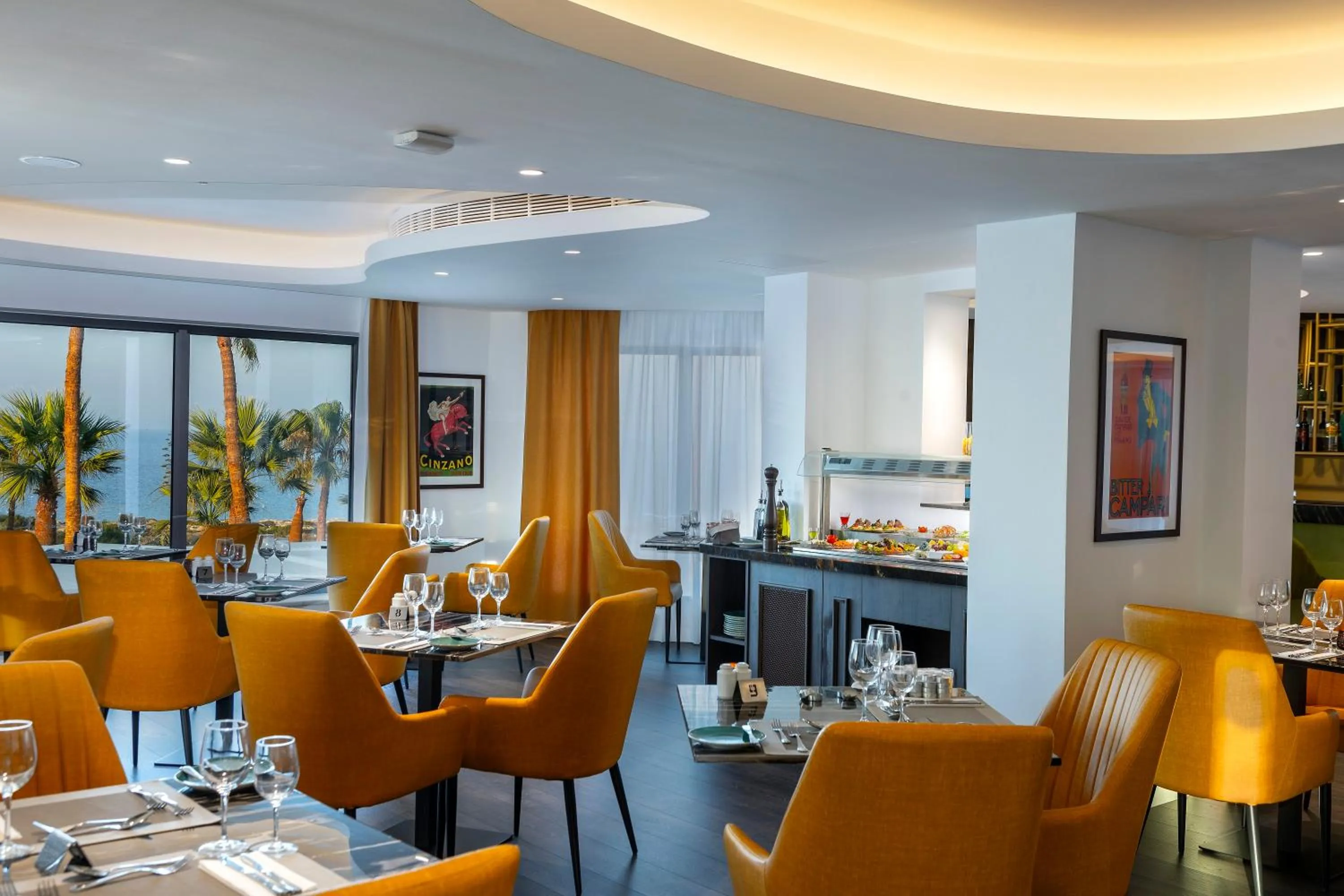 Restaurant/places to eat in Leonardo Crystal Cove Hotel & Spa – Adults only