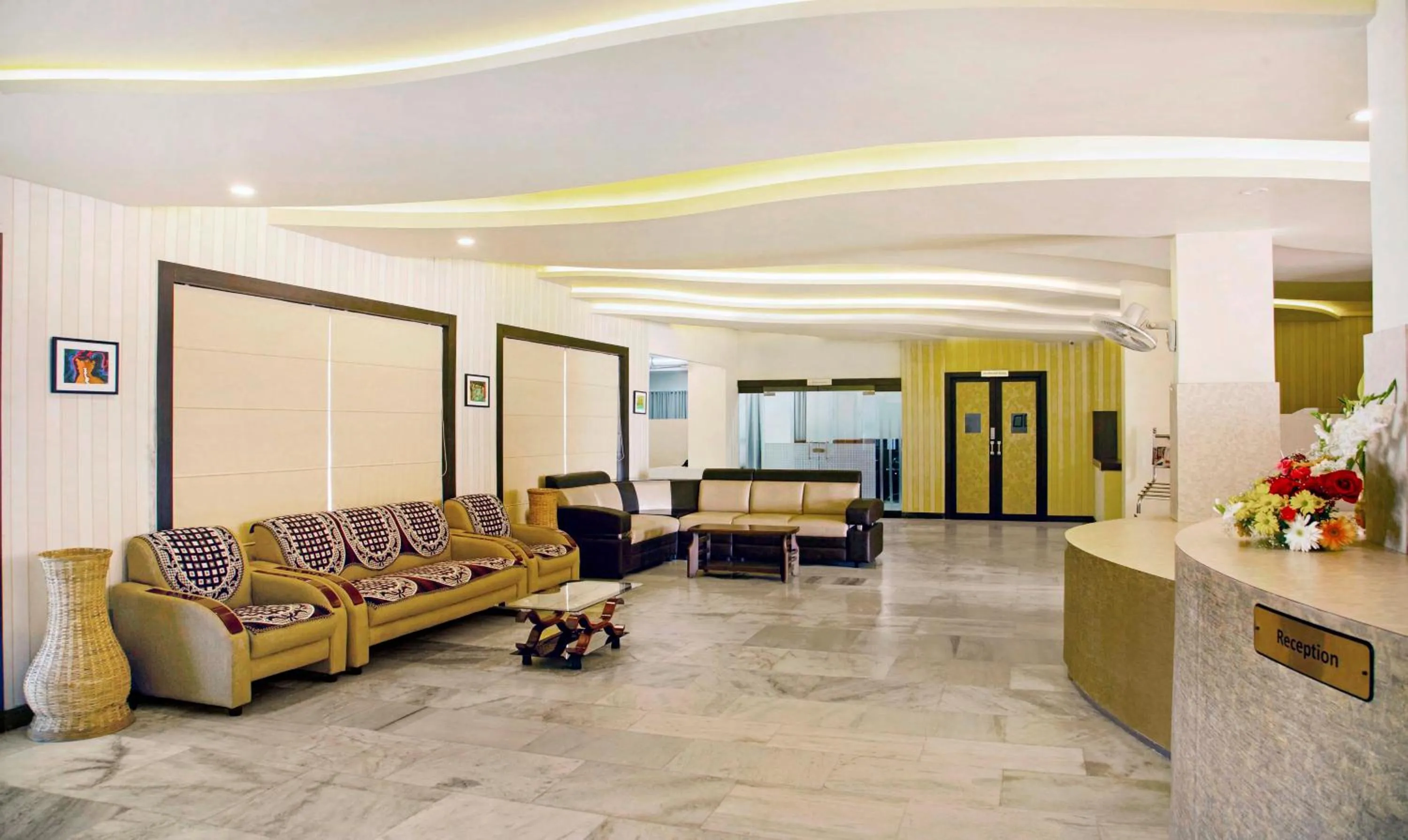 Seating area in Treebo Kumily Gate Thekkady