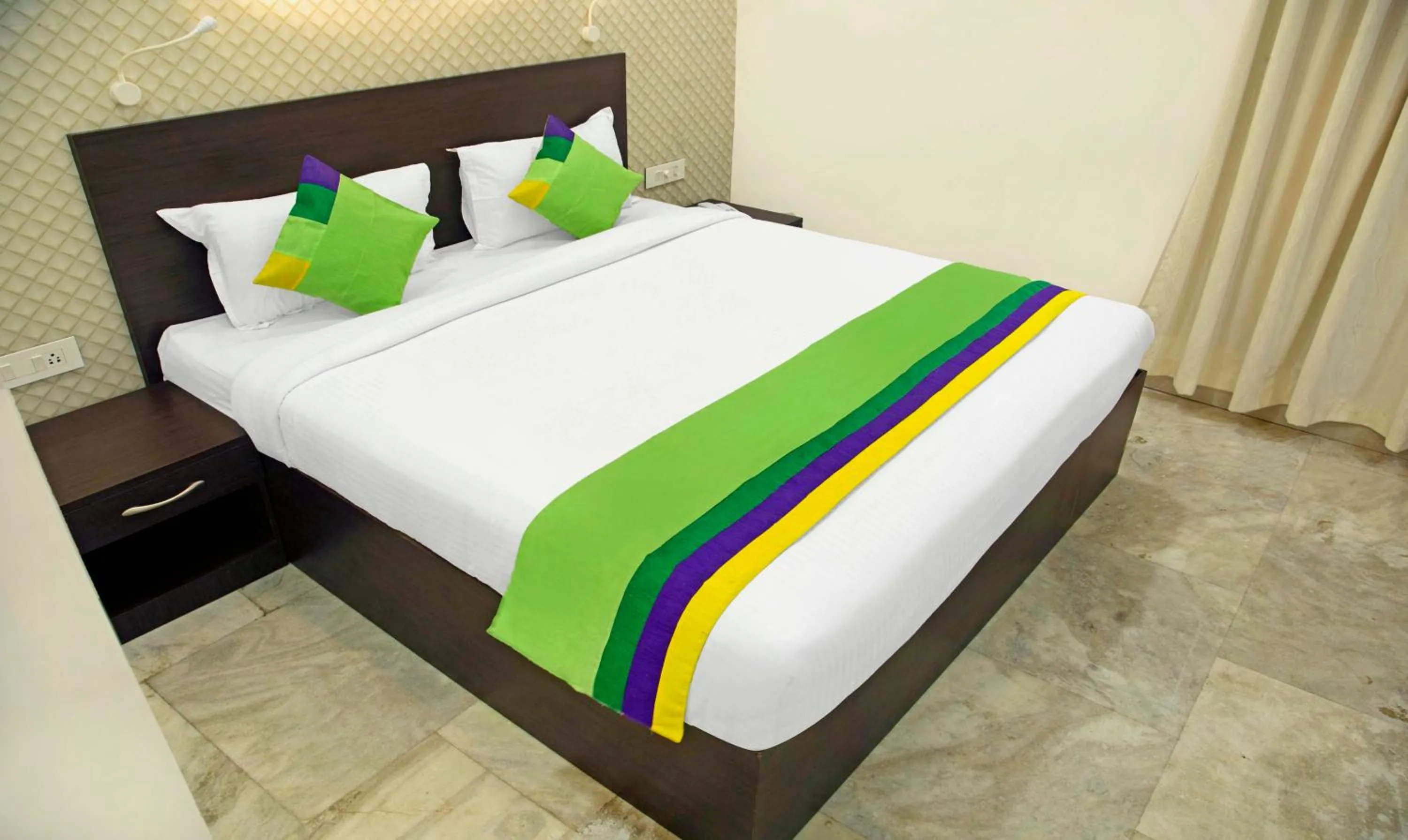 Bedroom, Bed in Treebo Kumily Gate Thekkady