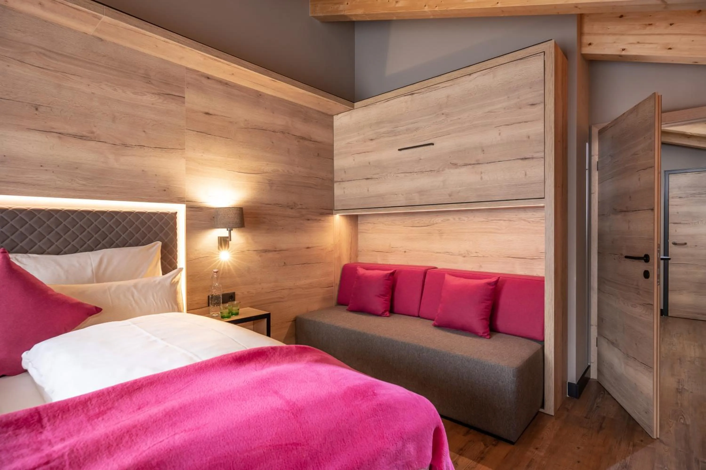 Photo of the whole room, Bed in Hotel Adapura Wagrain