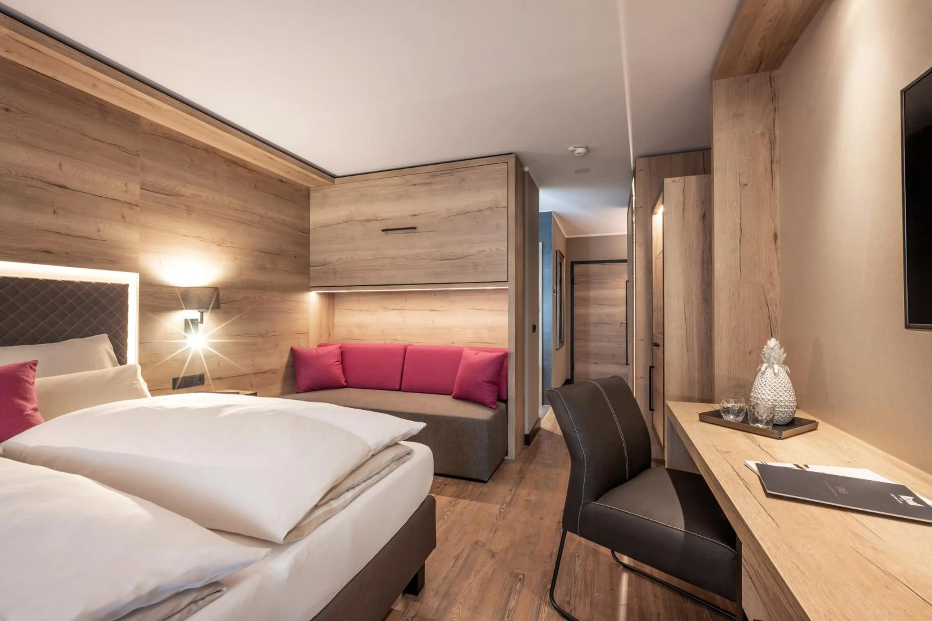 Photo of the whole room, Bed in Hotel Adapura Wagrain