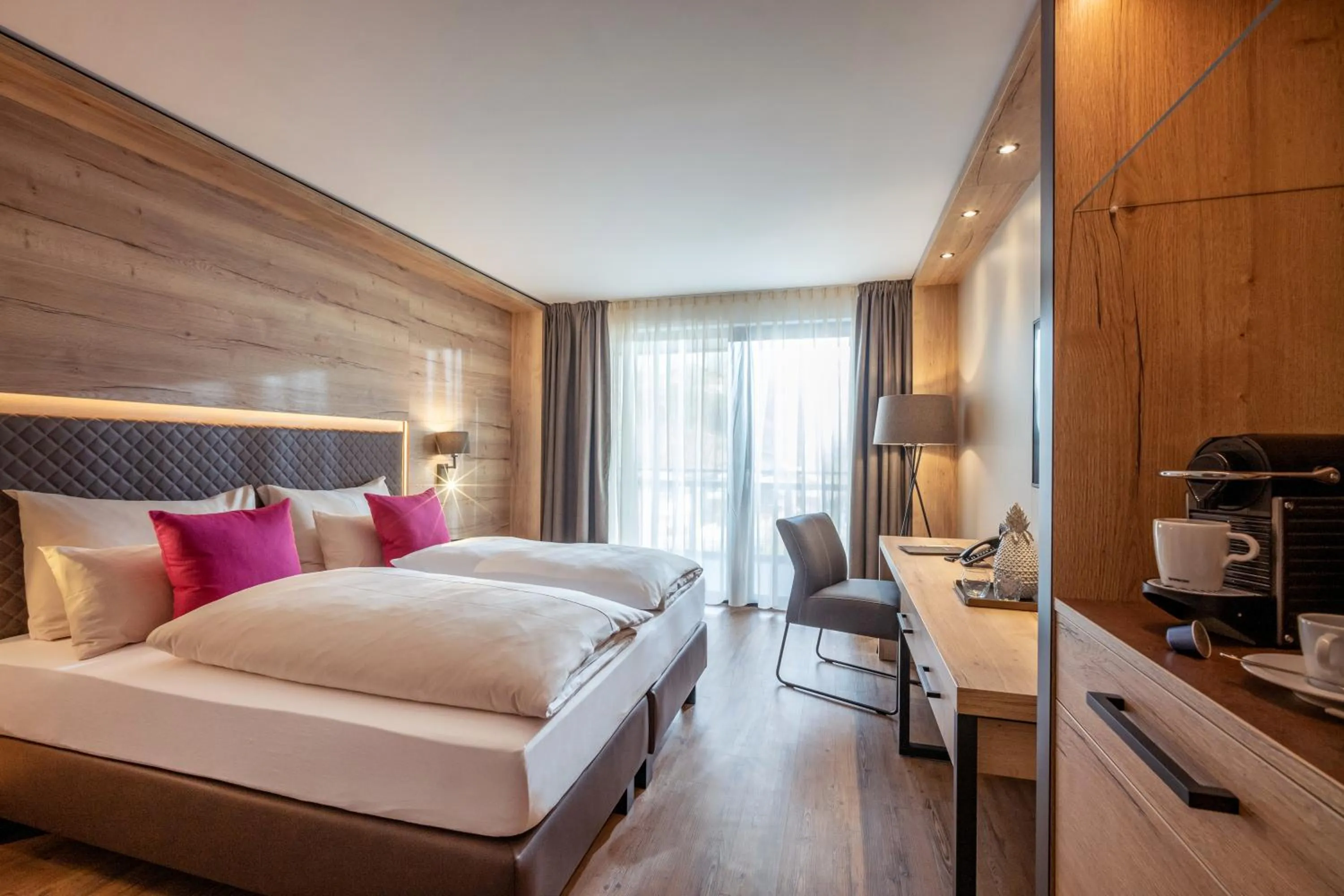 Photo of the whole room, Bed in Hotel Adapura Wagrain