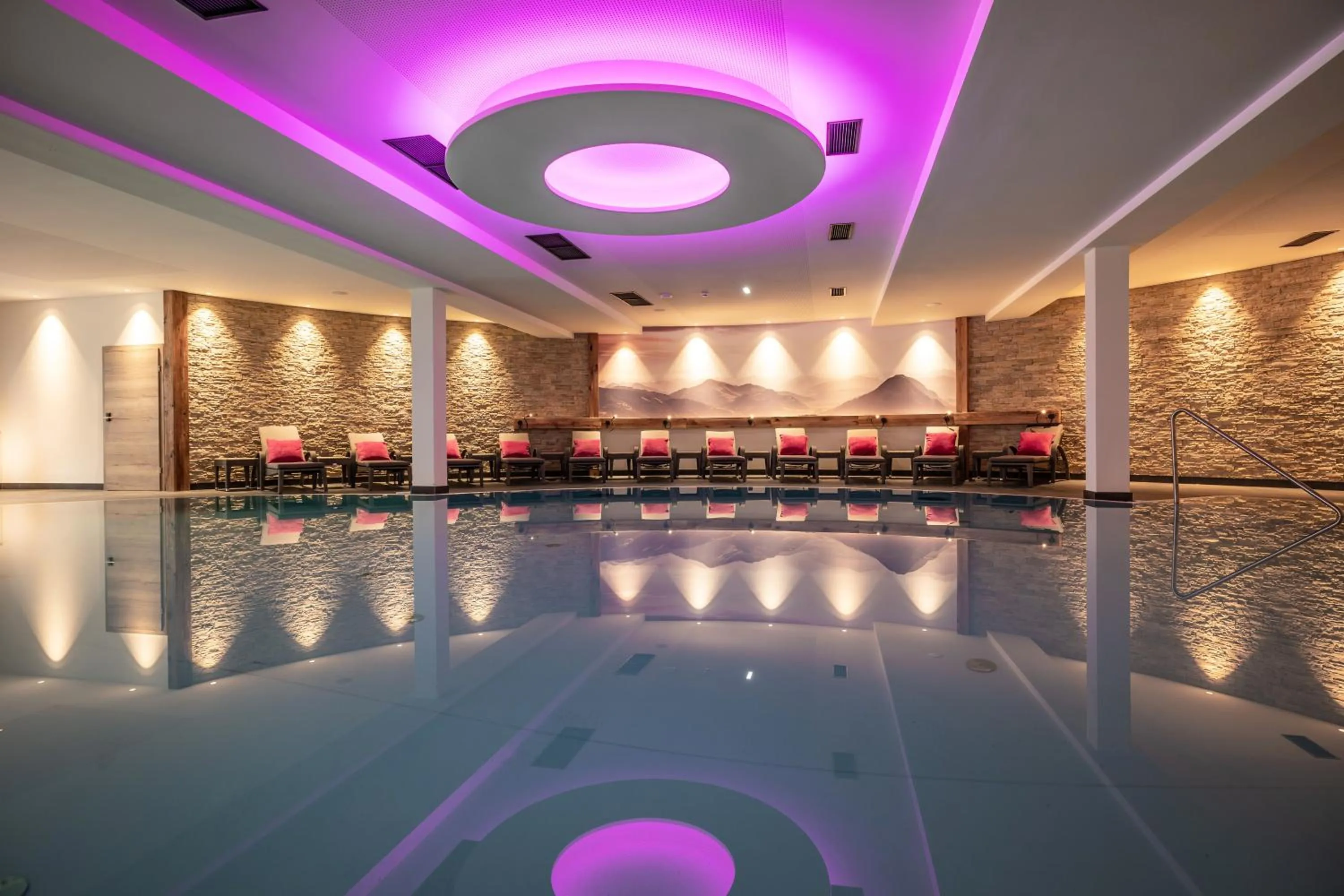 Swimming pool in Hotel Adapura Wagrain