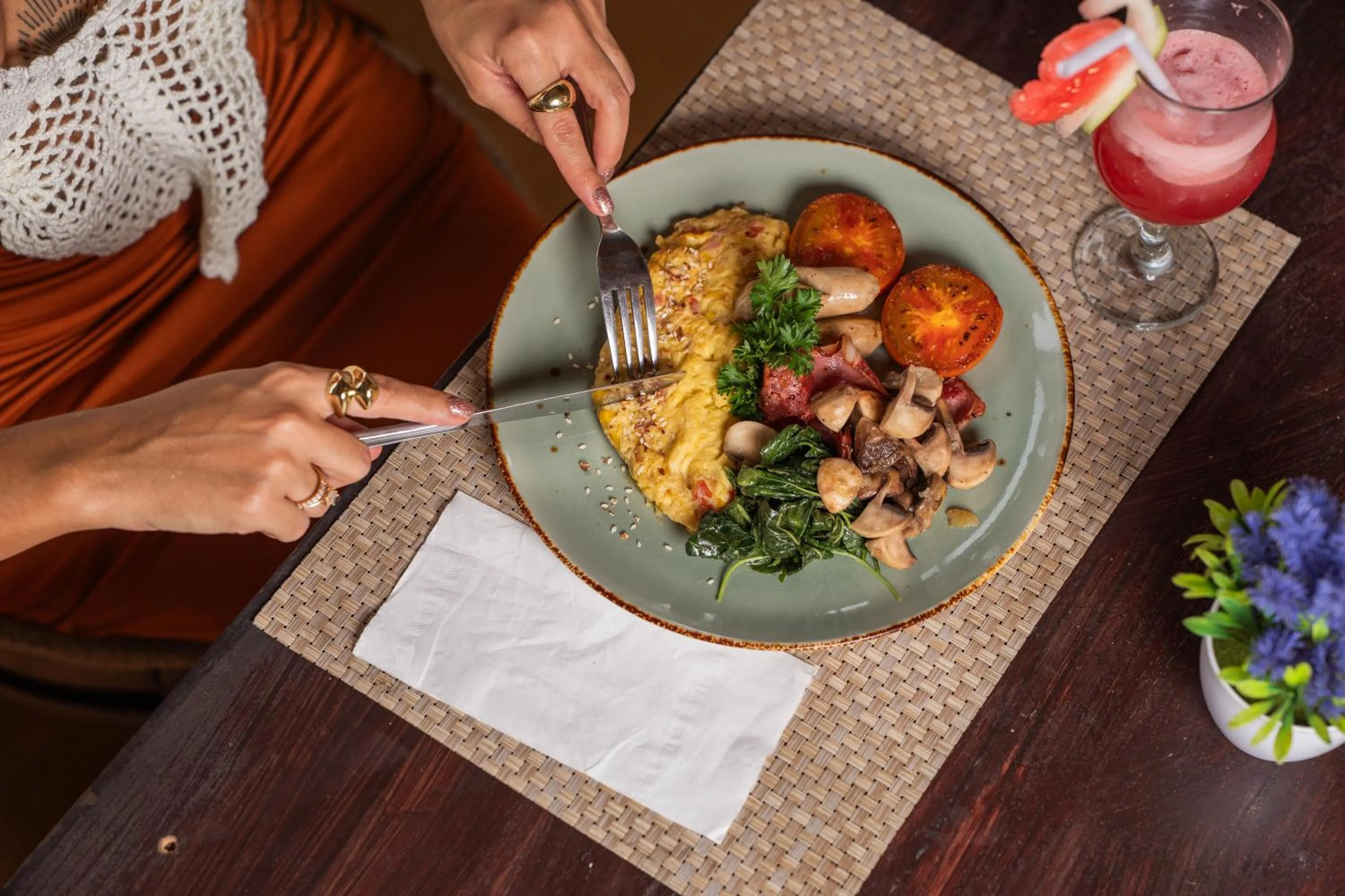 Food in Abasan Hill Hotel and Spa