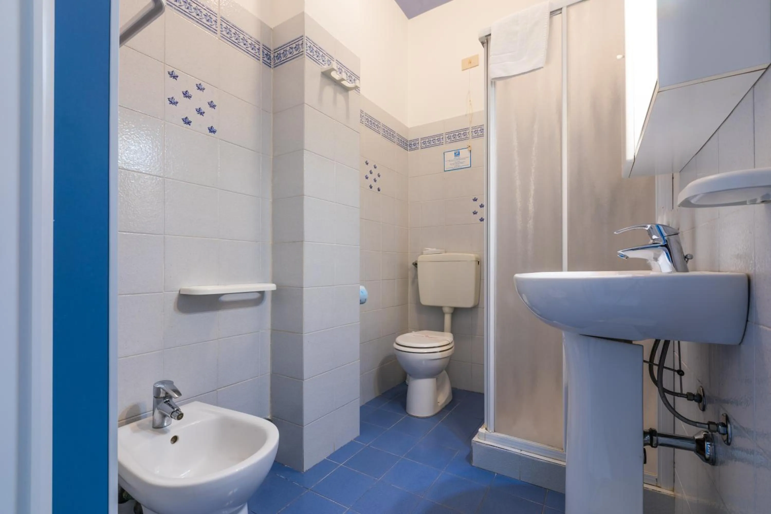 Bathroom in Hotel Stella Marina