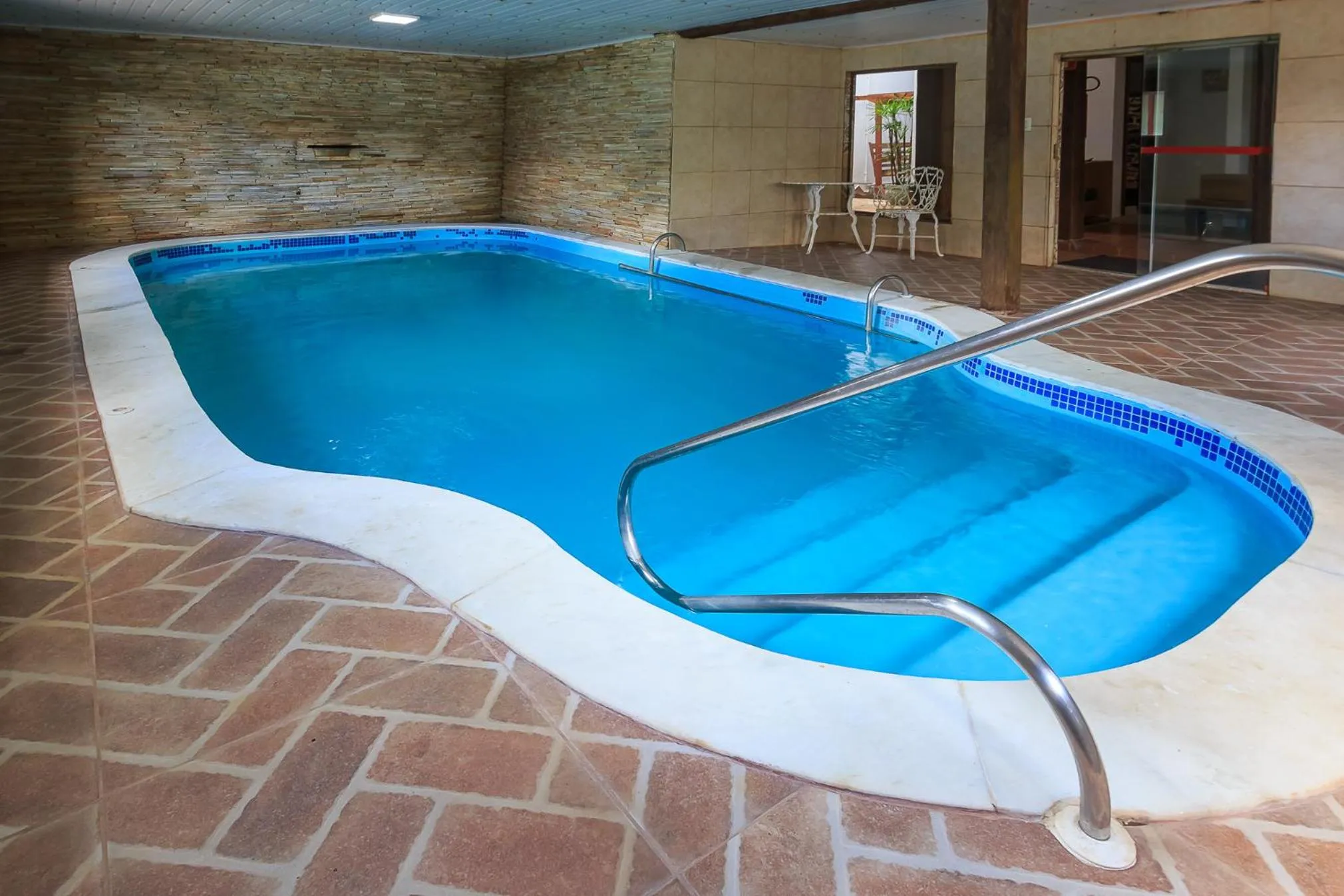 Swimming pool in Pousada Neuza Barbosa